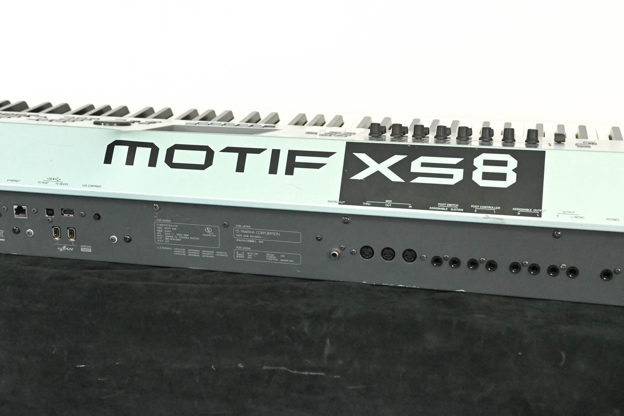 Yamaha Motif XS8 88-Key Synthesizer Keyboard Workstation