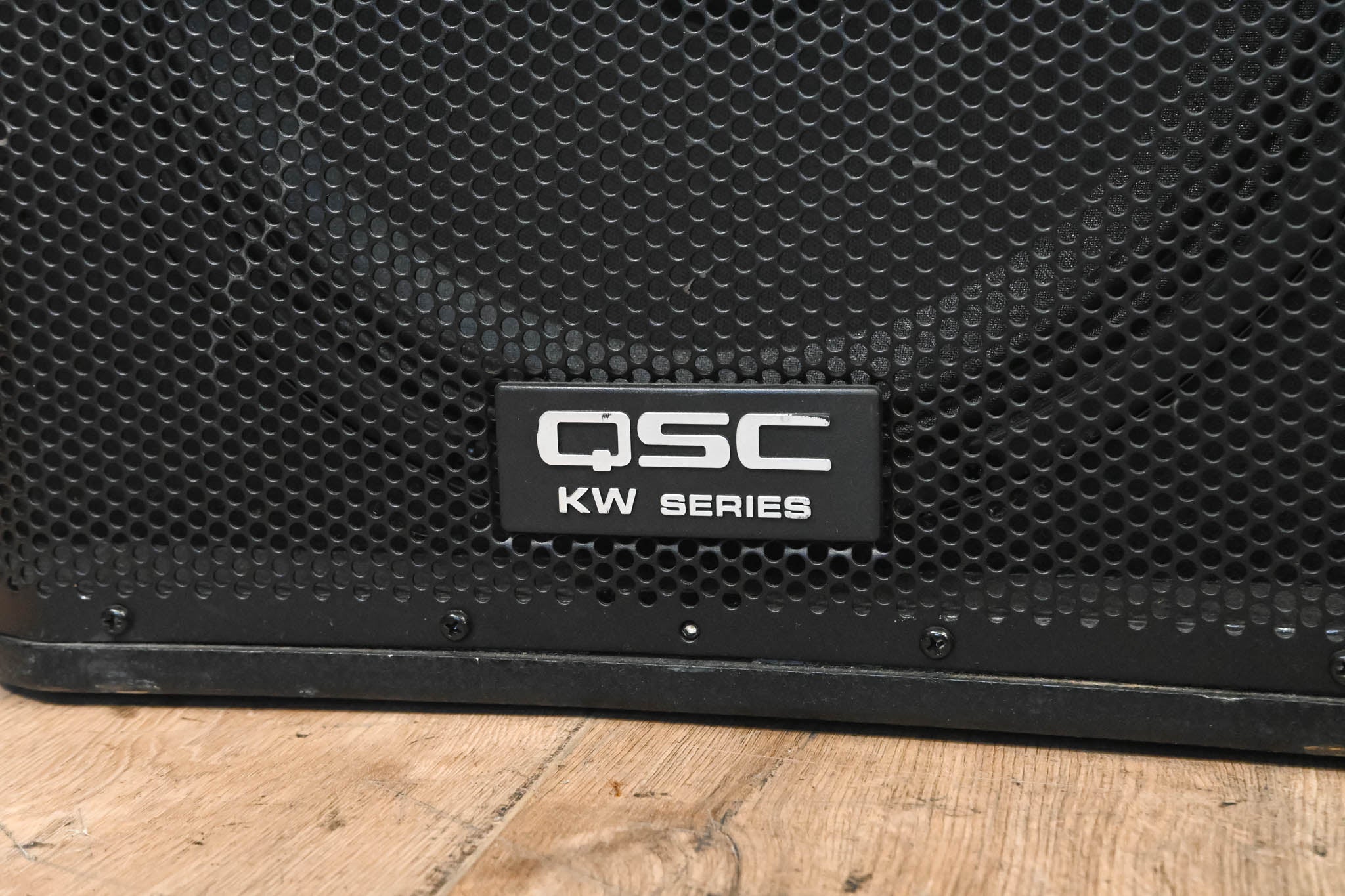 QSC KW153 1000W 15" Three-Way Active Loudspeaker (PAIR)