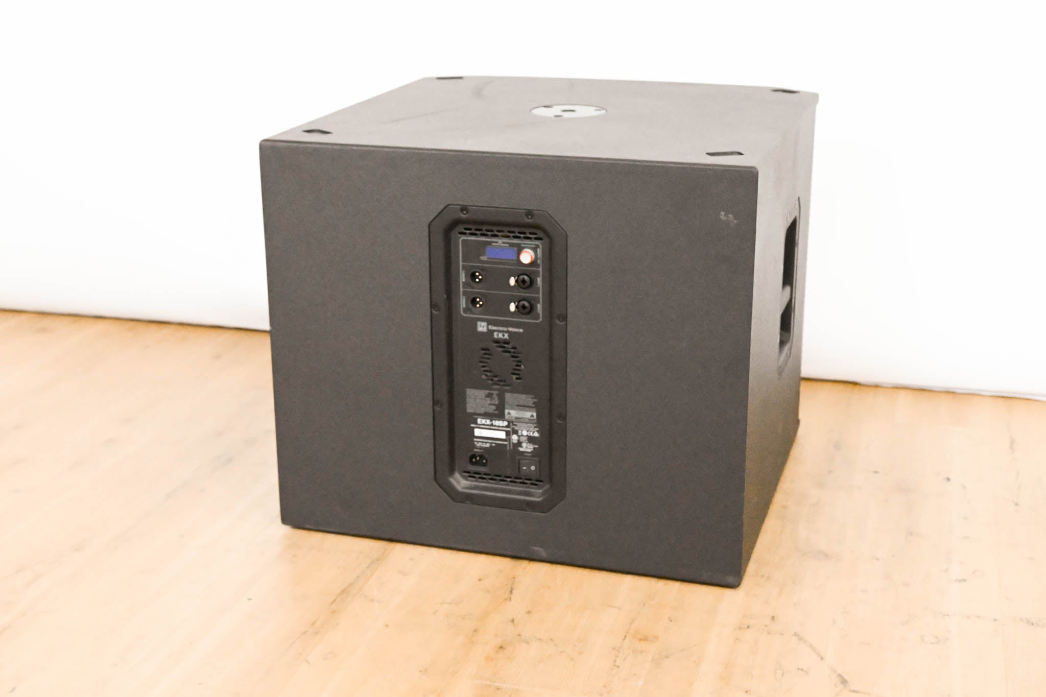 Electro-Voice (EV) EKX-18SP 1300W 18" Powered Subwoofer