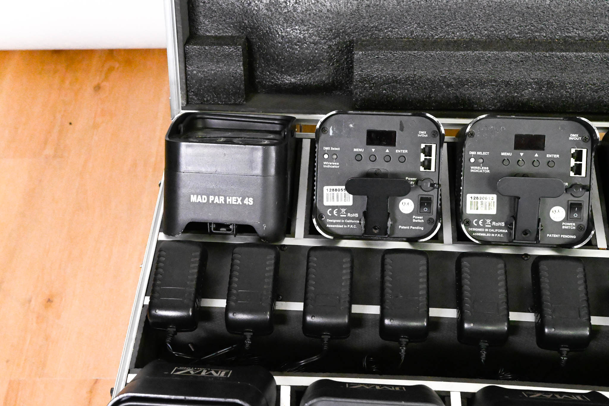 JMAZ Lighting MAD PAR HEX 4S Battery LED Uplight Kit w/ Charging Case