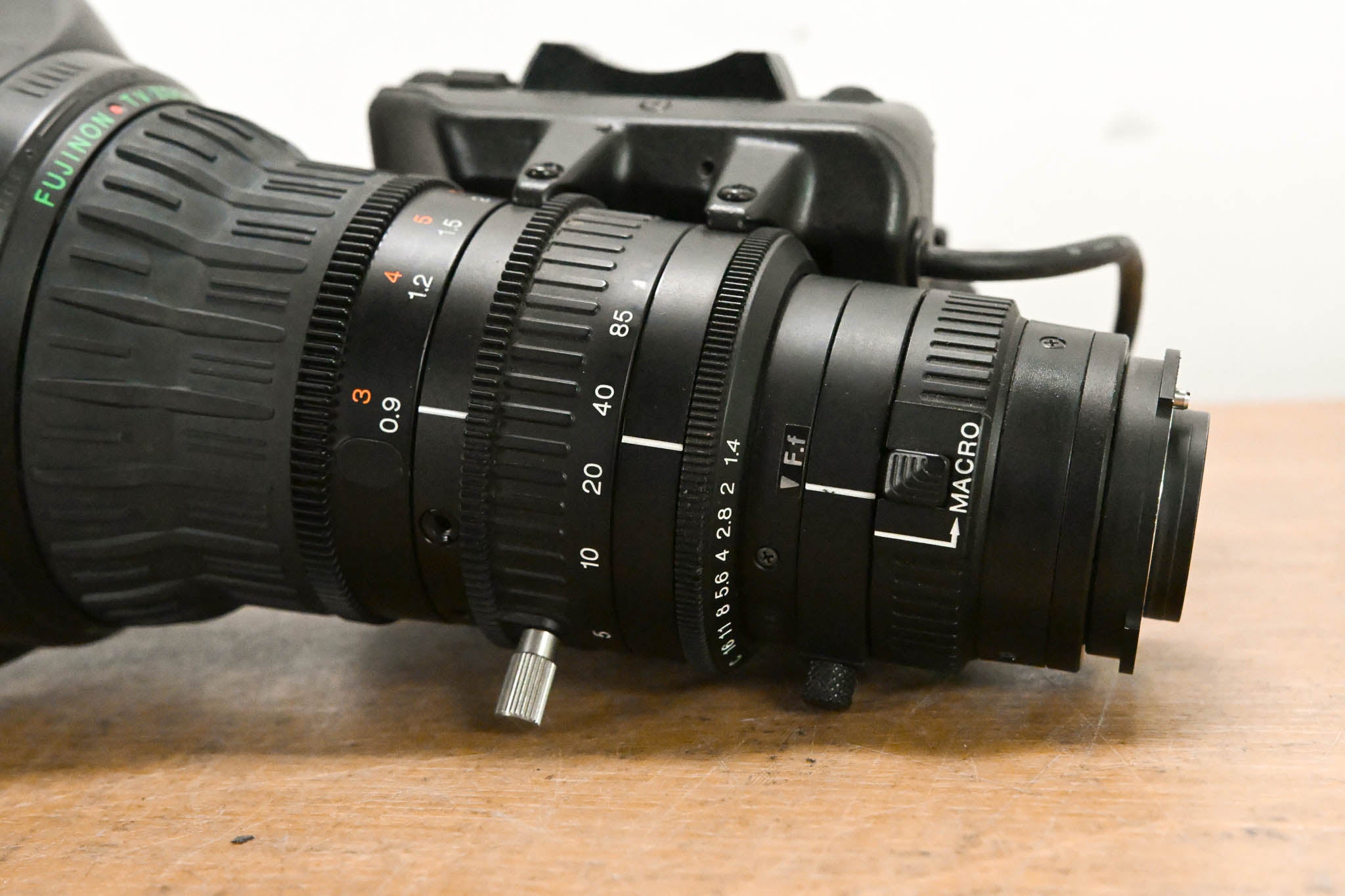 Fujinon Th17x5BRMU Broadcast Zoom Lens - 1:1.4/5-85mm