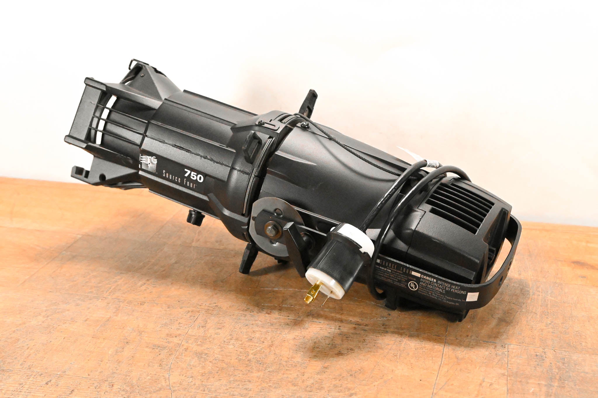 ETC Source Four 750 26 Degree Leko with Source 4WRD II LED Light Engine