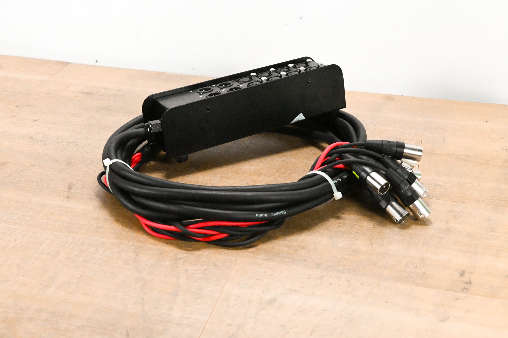 Seismic Audio SACB-8x4x25 8-Channel XLR Snake Cable w/ 4 Returns - 25'