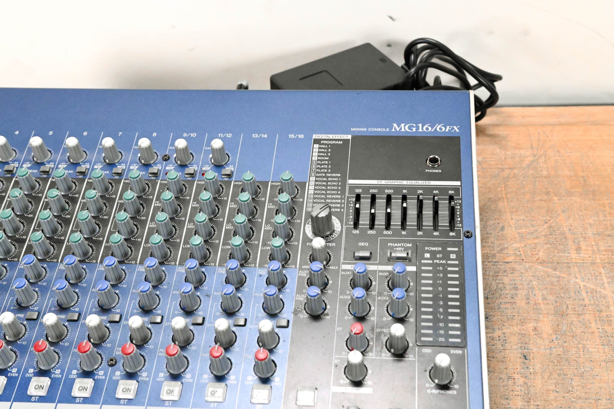 Yamaha MG16/6FX 16-Channel 6-Bus Analog Mixing Console