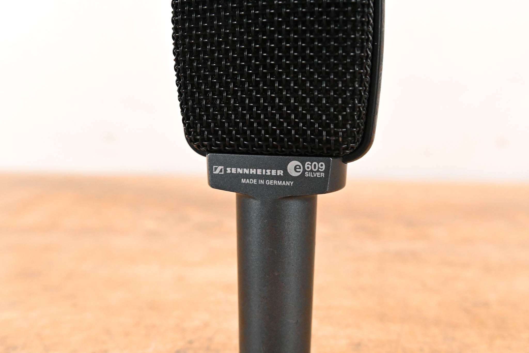 Sennheiser e 609 Silver Supercardioid Dynamic Microphone