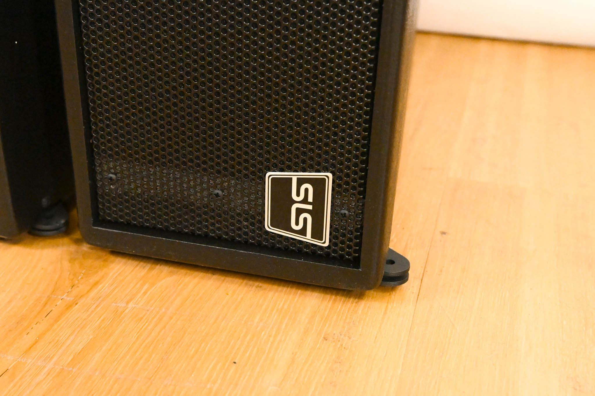 SLS CPA7600 Compact 3-Way Line Array Speaker (PAIR)