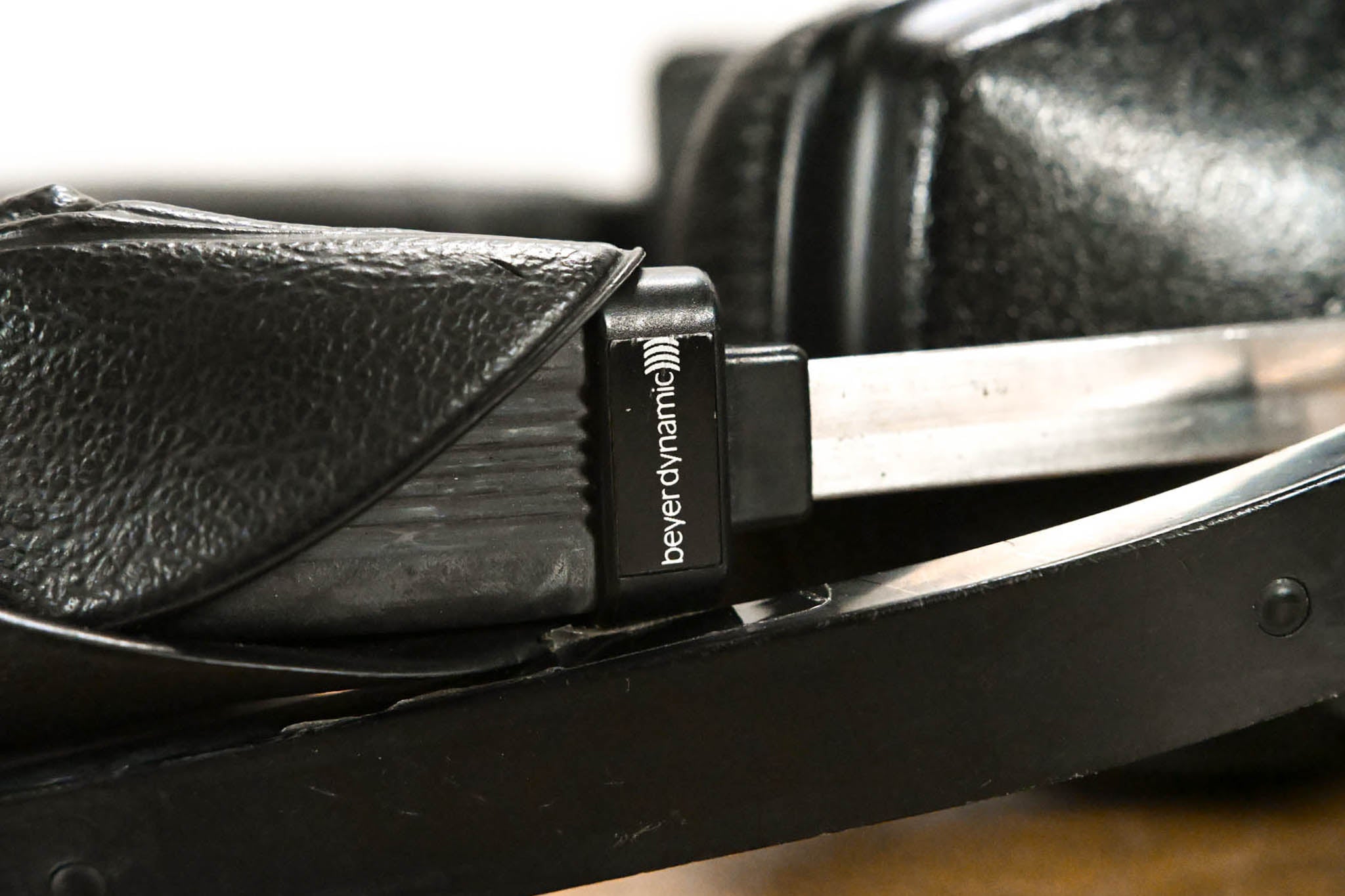 Beyerdynamic DT 108 Single-Ear Headset with Dynamic Microphone