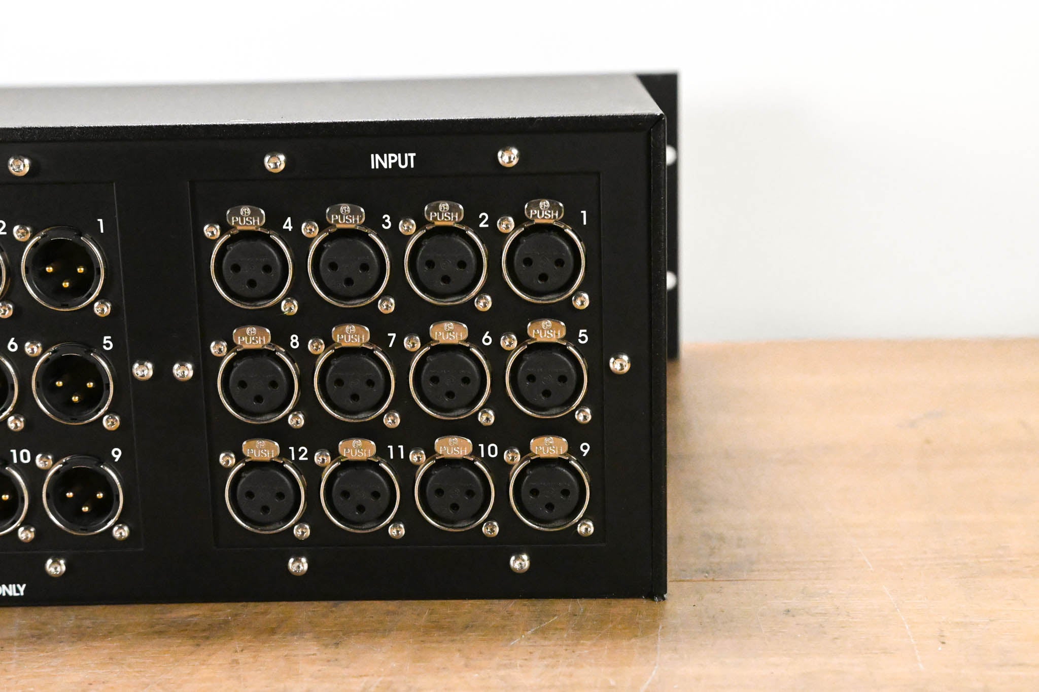 Klark Teknik DN1248+ Microphone Splitter