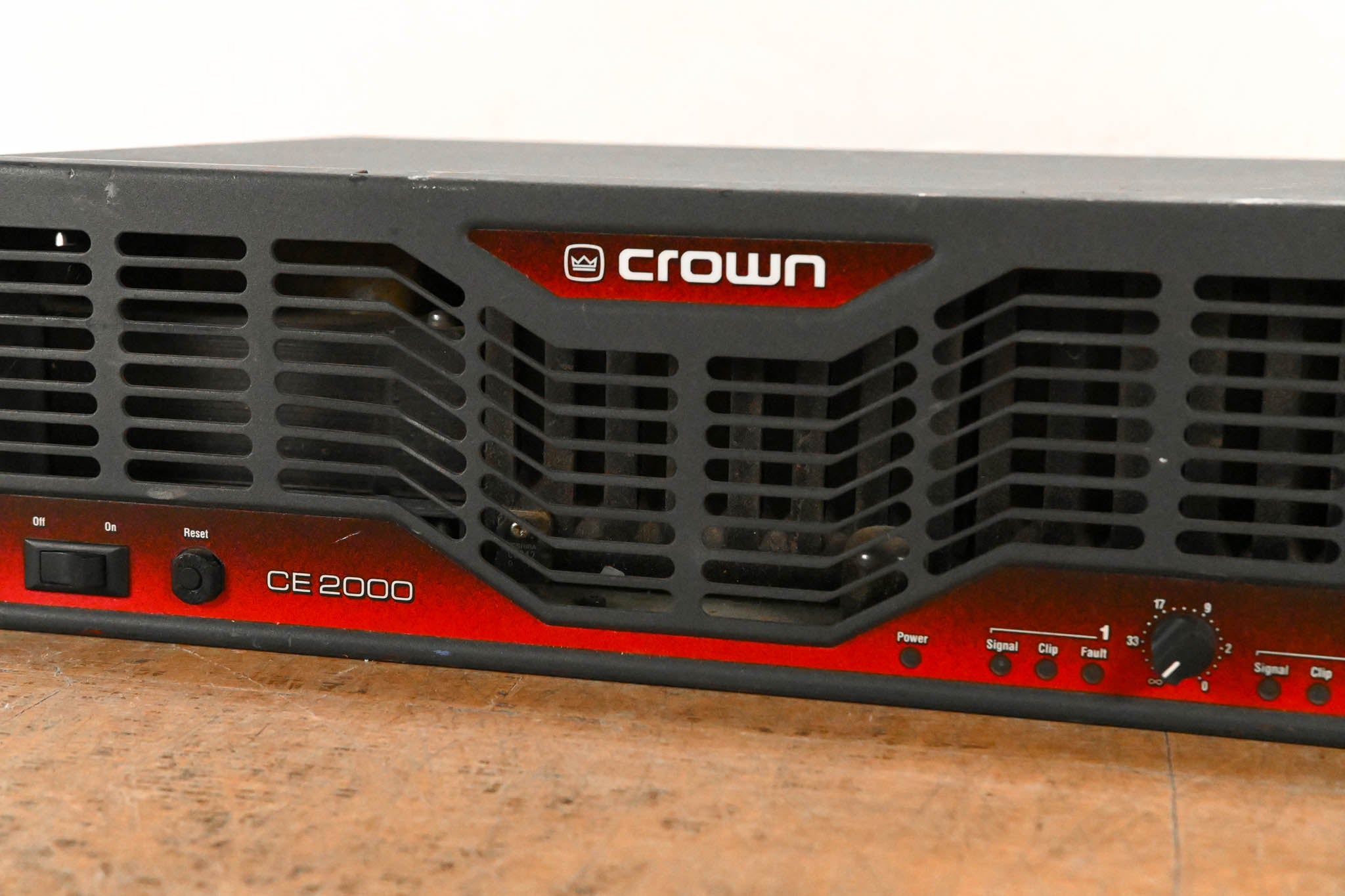 Crown CE2000 2-Channel Power Amplifier