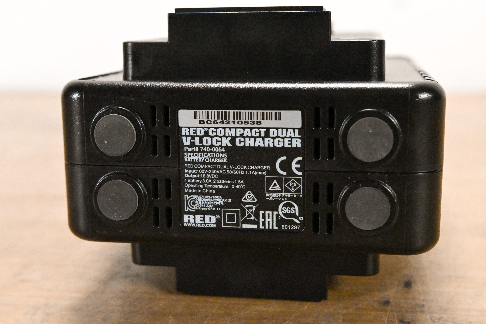RED Digital Cinema Compact Dual V-Lock Charger