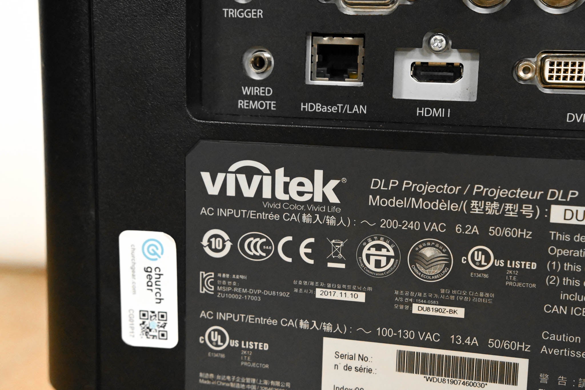 Vivitek DU8190Z-BK 10,000-Lumen WUXGA Large Venue DLP Projector