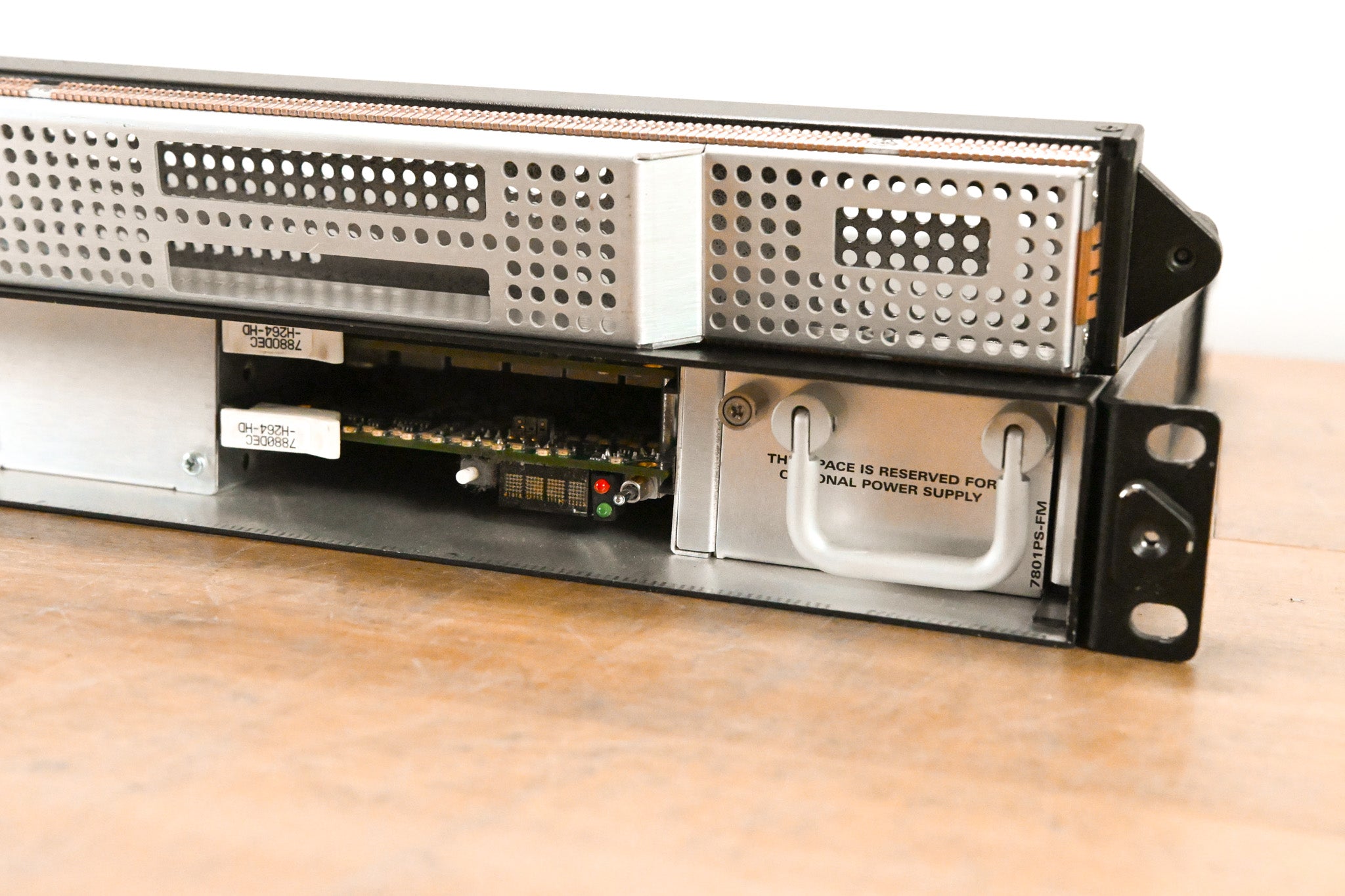 Evertz 7801FR 1RU Rack-Mountable Multiframe with Cards