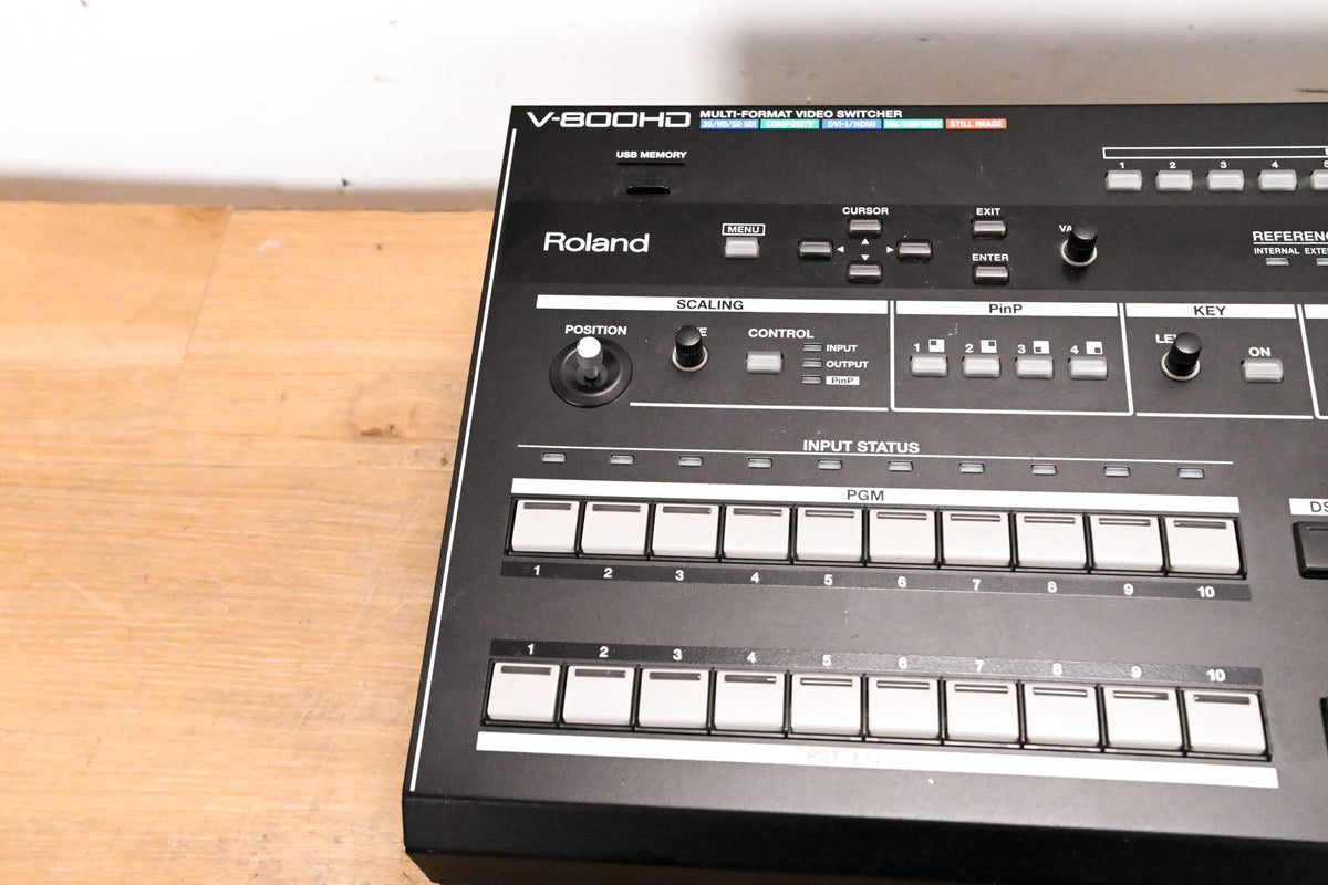 Roland V-800HD Multi-Format Video Switcher