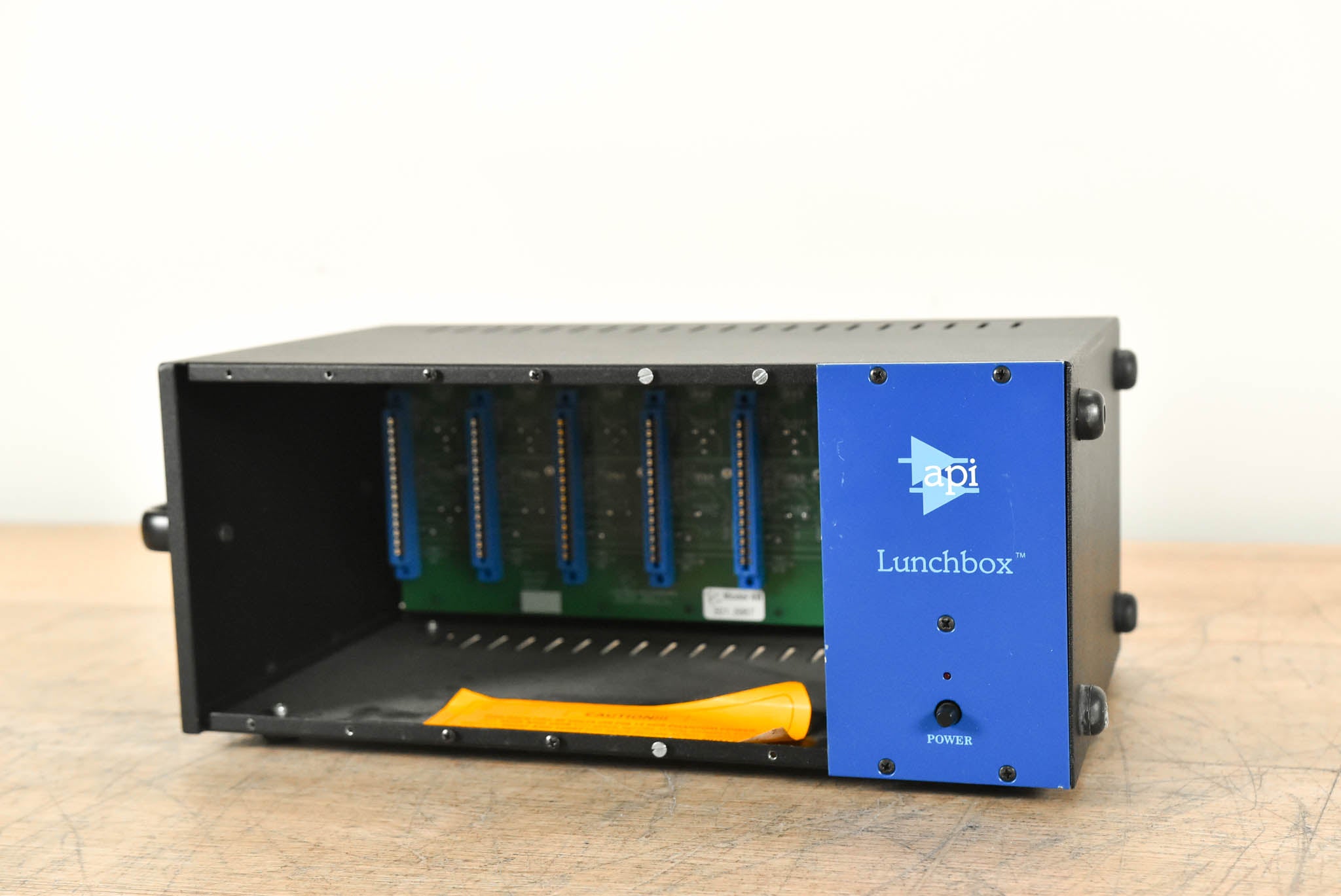 API 6B 6-Slot 500-Series Lunchbox Processor