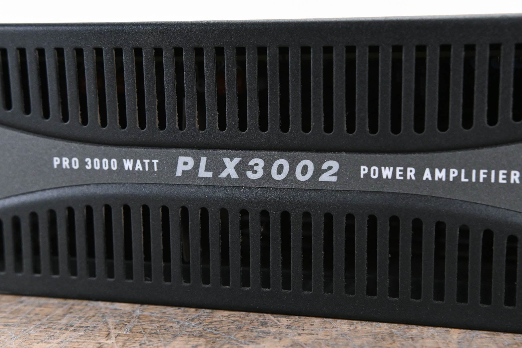 QSC PLX3002 2-Channel Power Amplifier