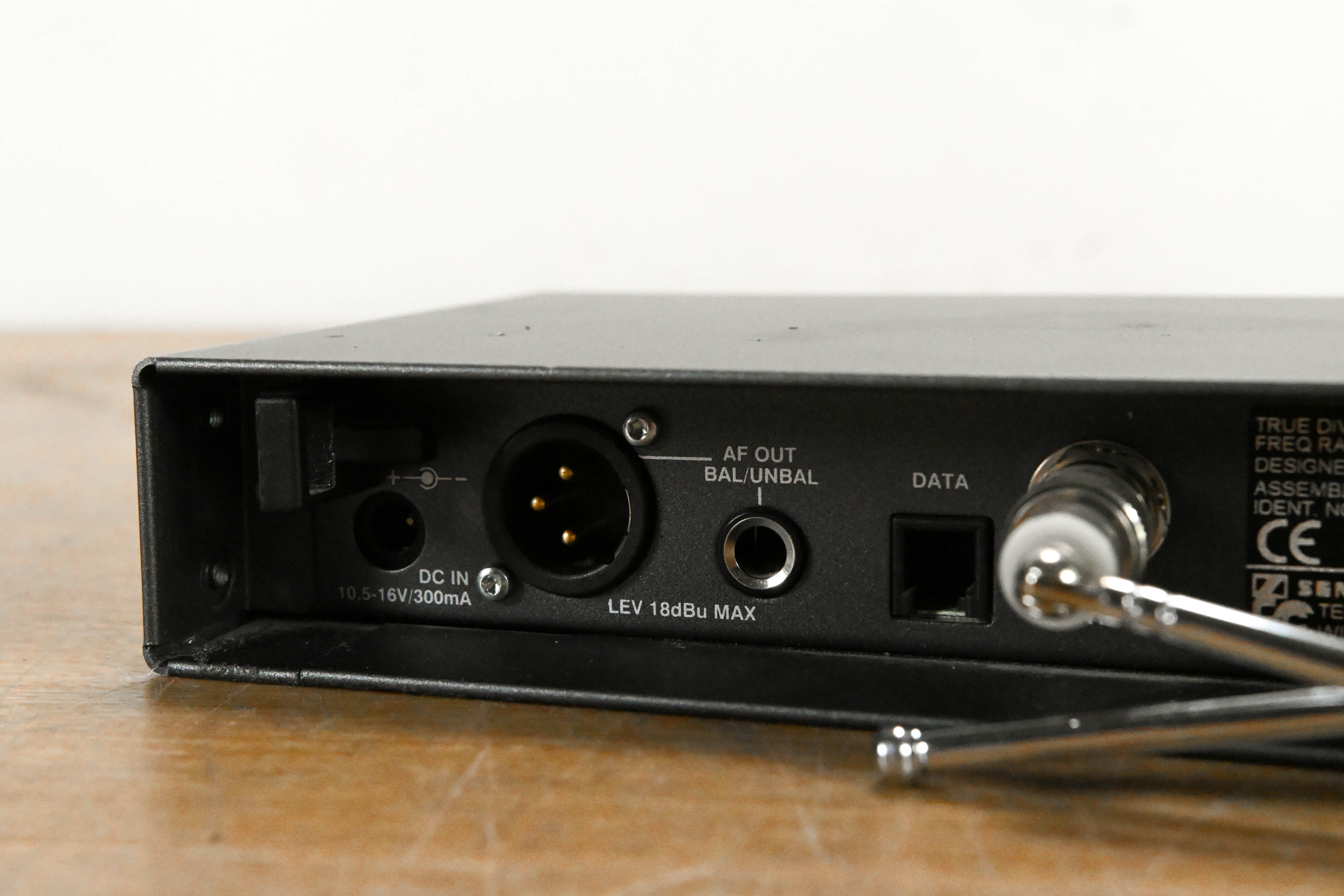 Sennheiser EM 100 G2 Wireless Receiver - 518-554 MHz (NO POWER SUPPLY)