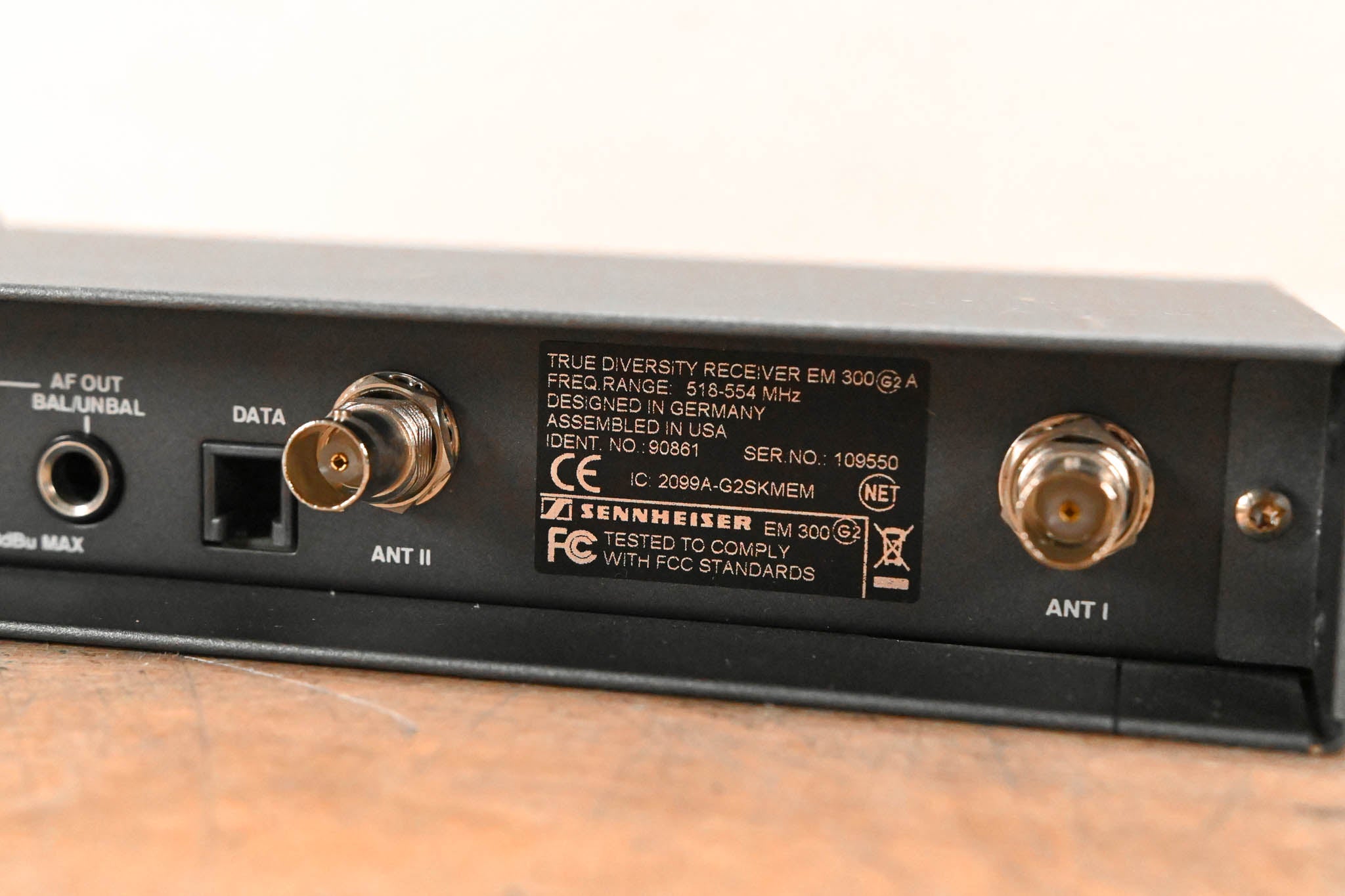 Sennheiser ew 300 G2 Handheld Wireless System 518-554MHz NO POWER SUPPLY