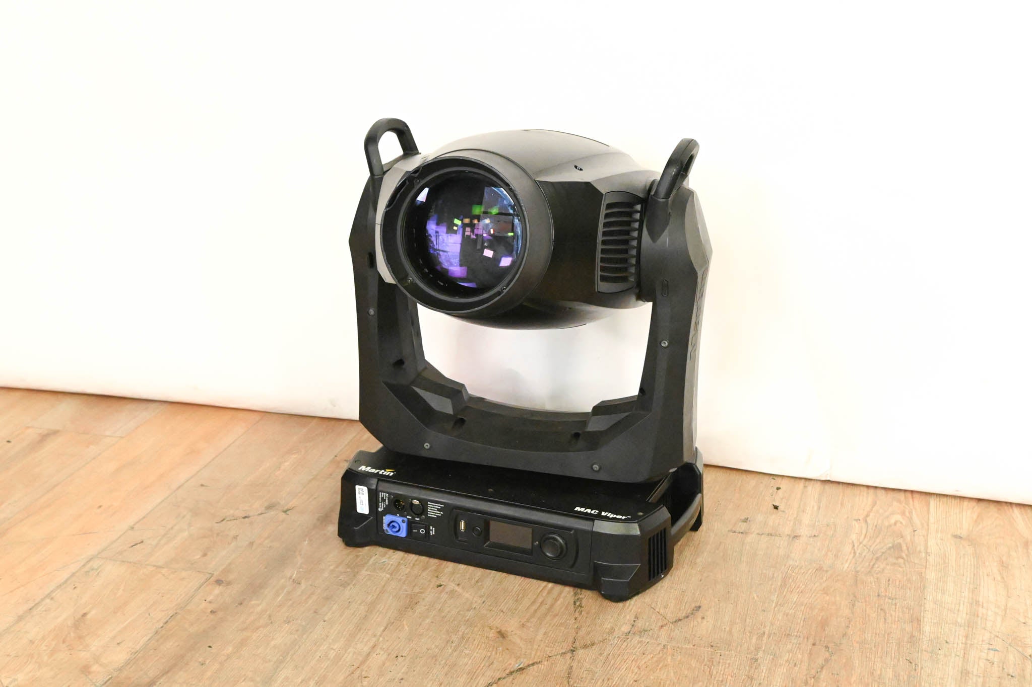 Martin MAC Viper Profile High Output Discharge-Based Moving Light