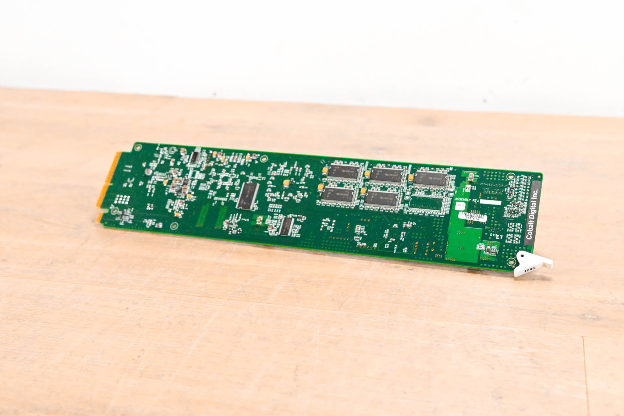 Cobalt 9821 HD/SD-SDI IO Downconverter Card