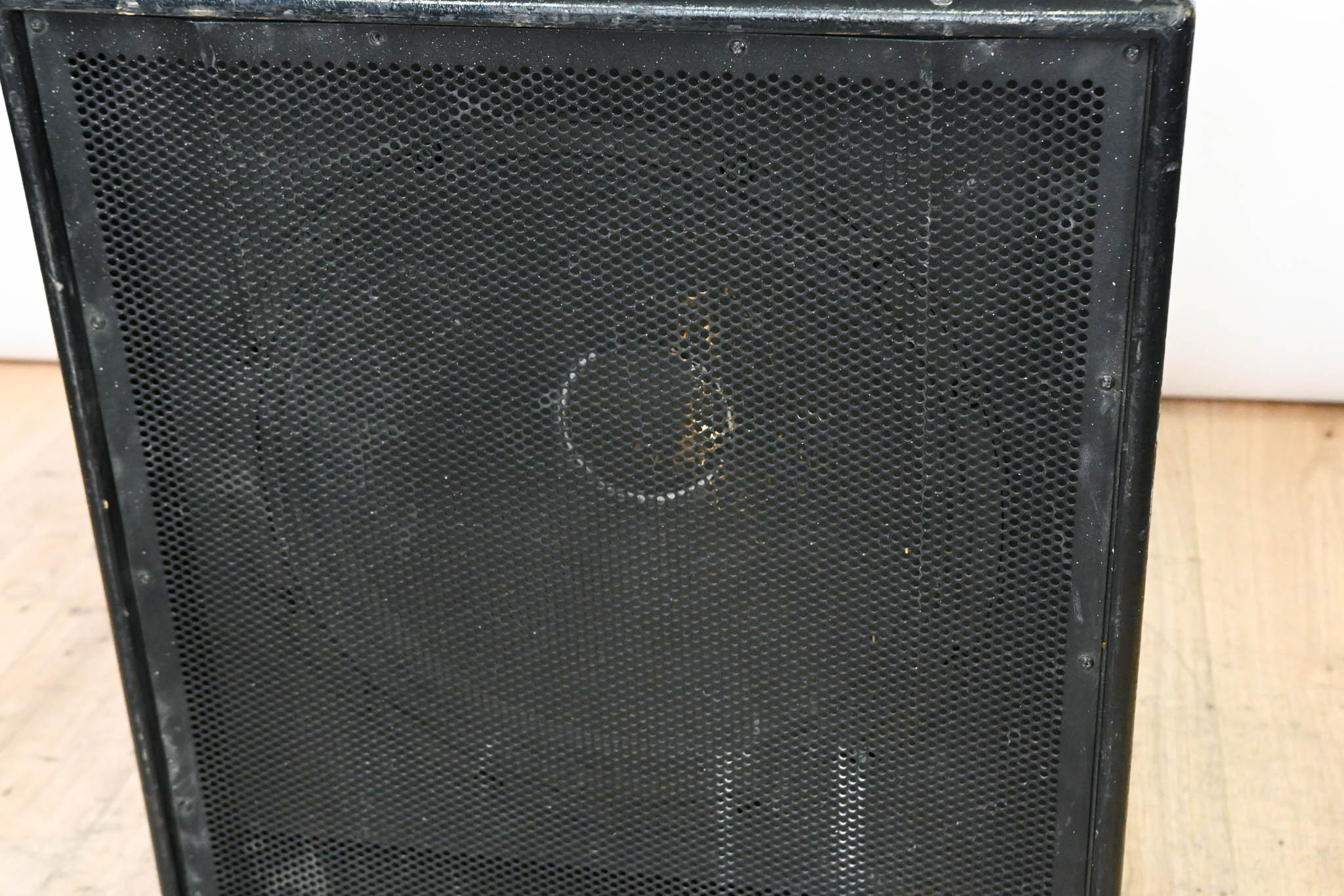 QSC HPR181W 18" Powered Subwoofer