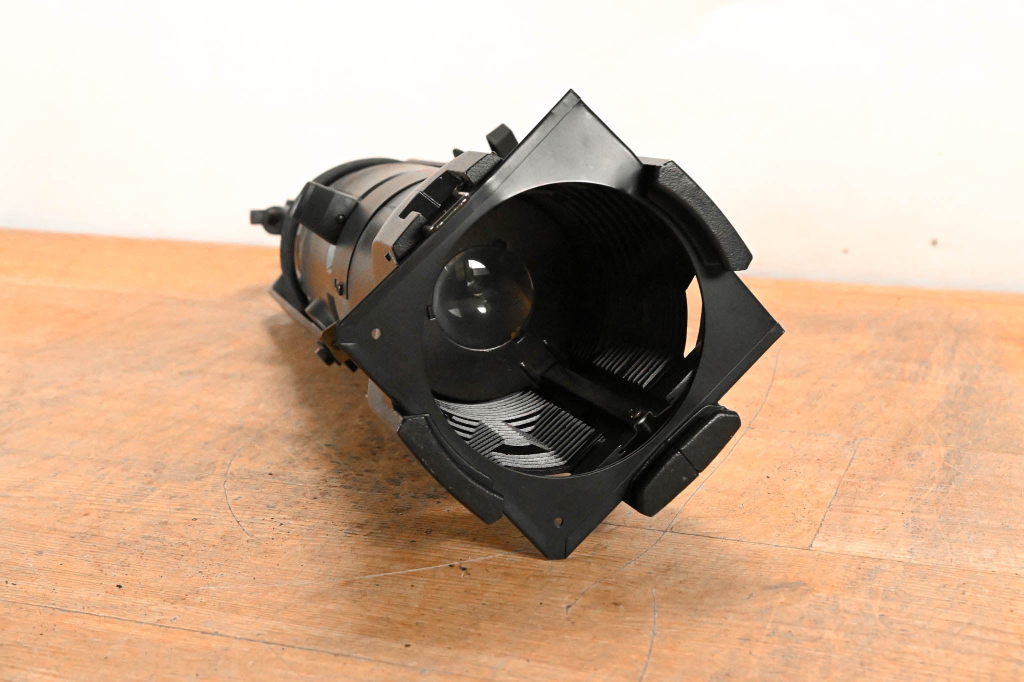 ETC Source Four Jr 25-50 Degree Zoom 575 Ellipsoidal Light