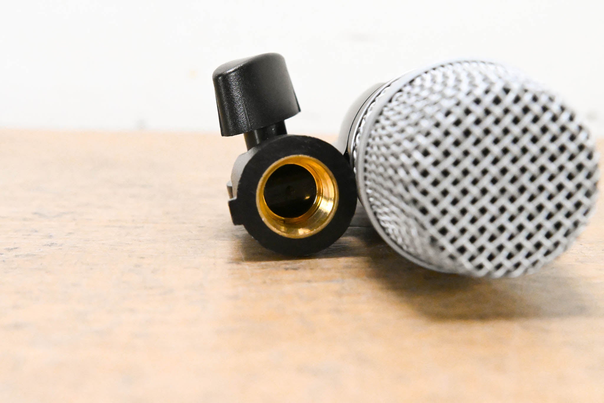Shure PG56 Cardioid Dynamic Snare/Tom Microphone