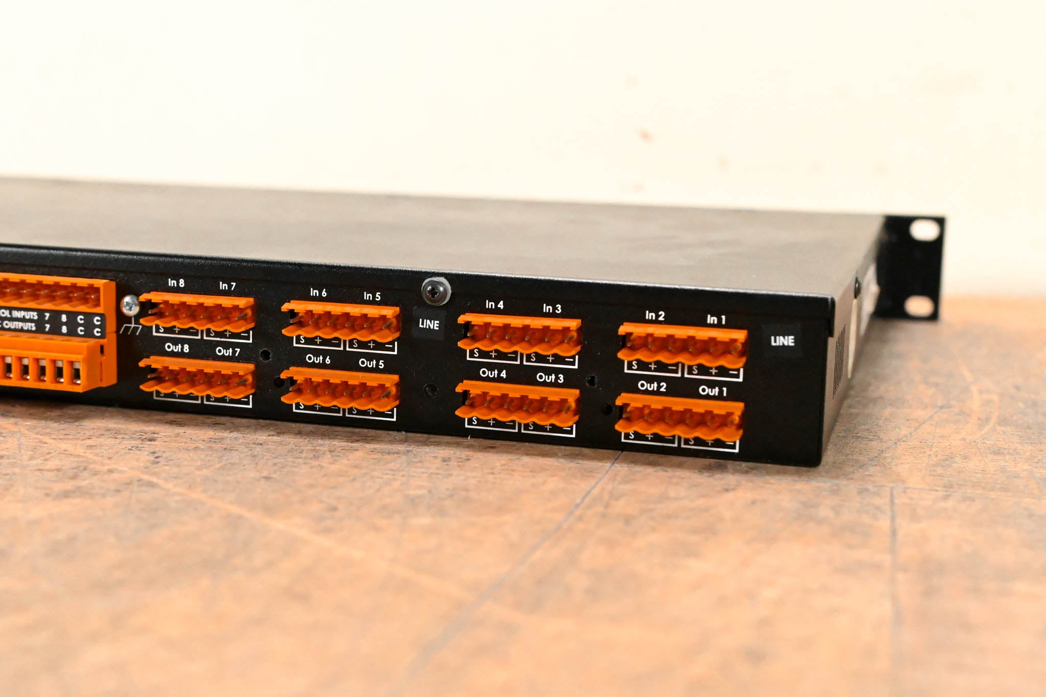 BSS Soundweb 9088 Networked Signal Processor