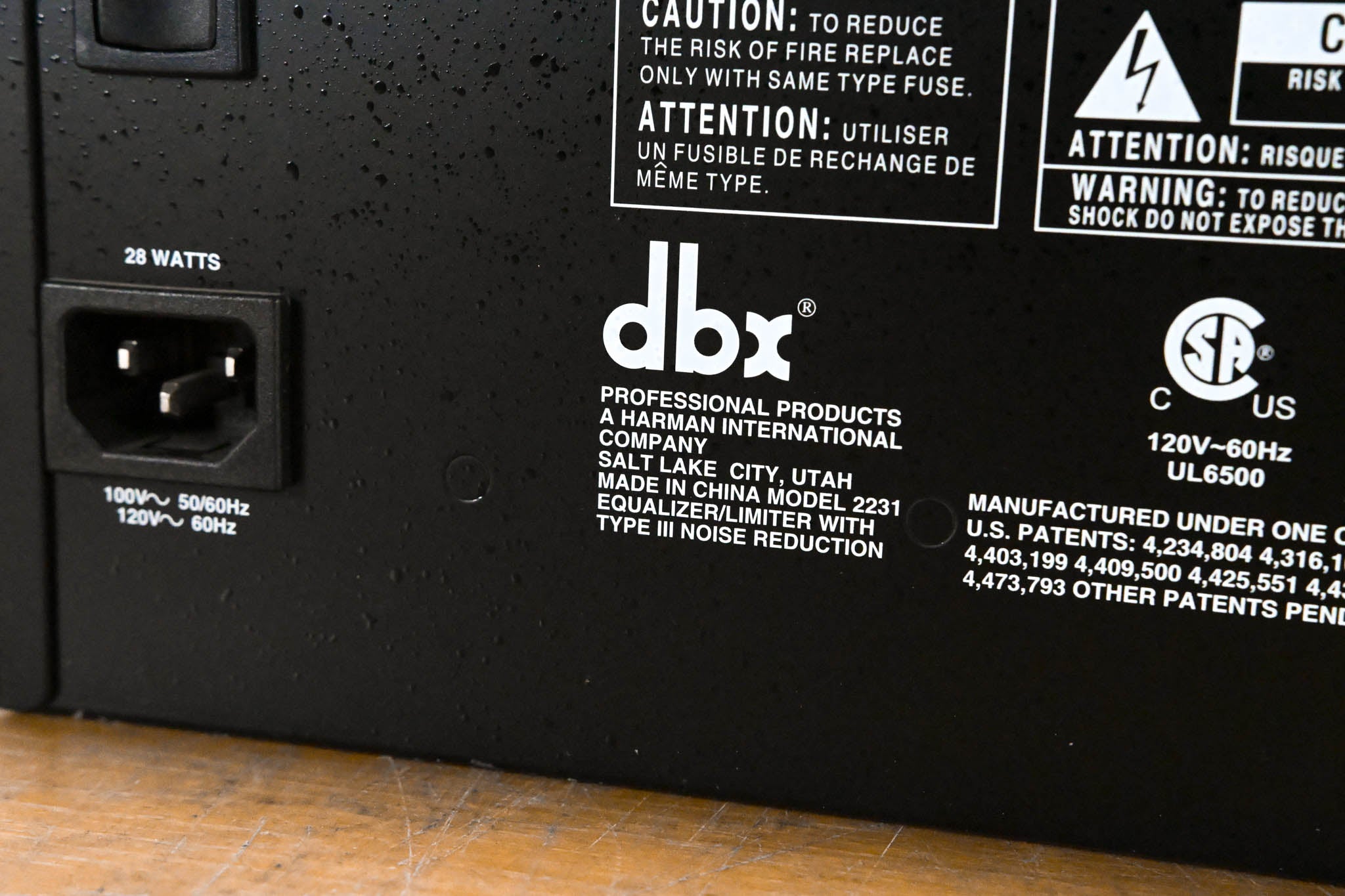 dbx 2231 Dual-Channel 31-Band Graphic Equalizer/Limiter