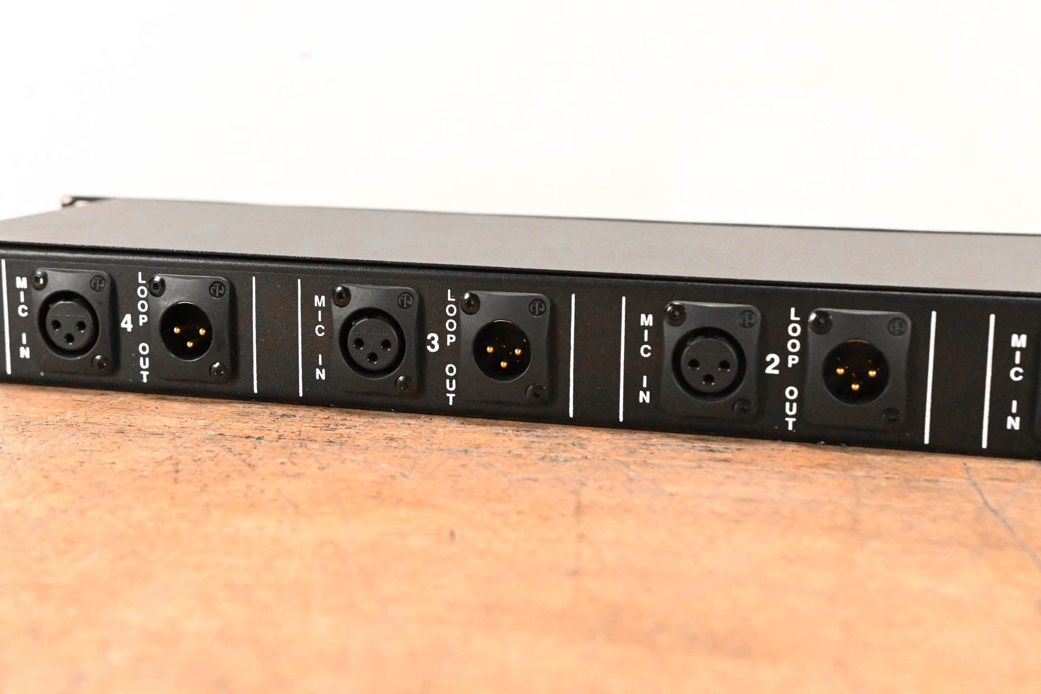 Horizon MS-4 4-Channel Rackmount Mic Splitter