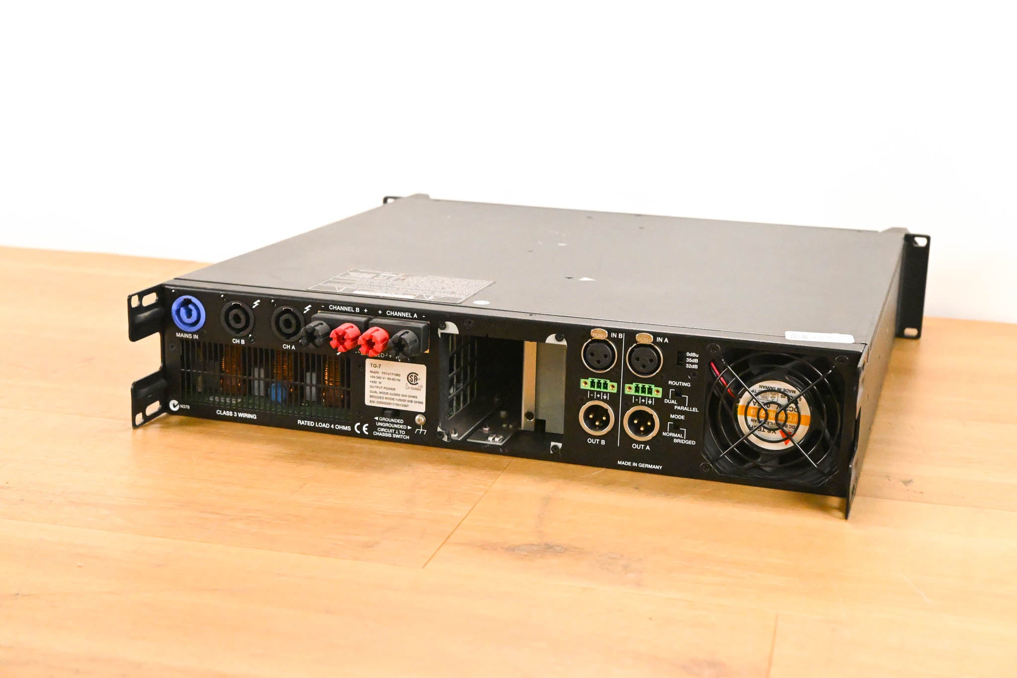 Electro-Voice (EV) TG-7 Tour-Grade Stereo Power Amplifier