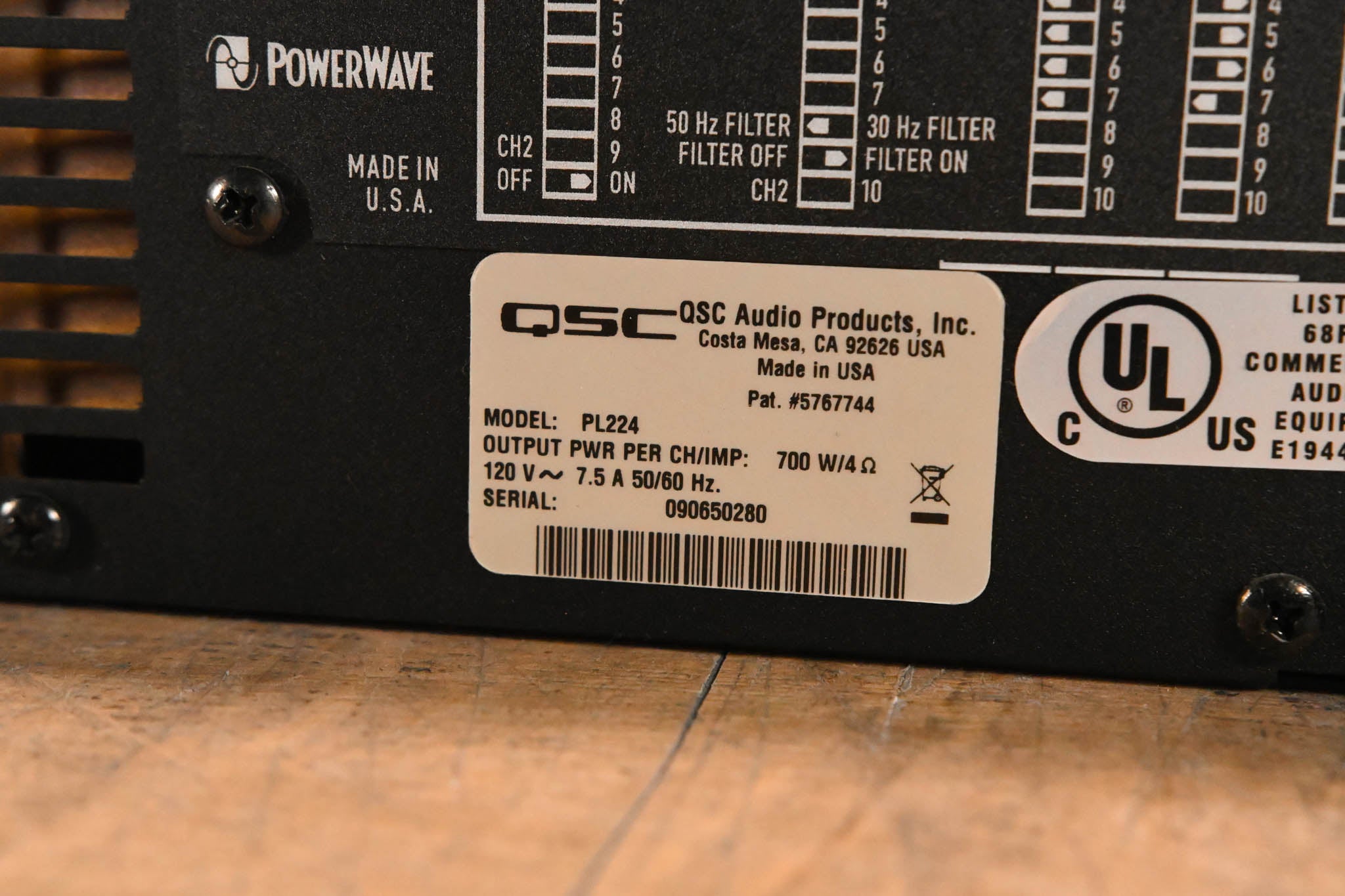 QSC PL224 PowerLight 2 Series 2-Channel Power Amplifier
