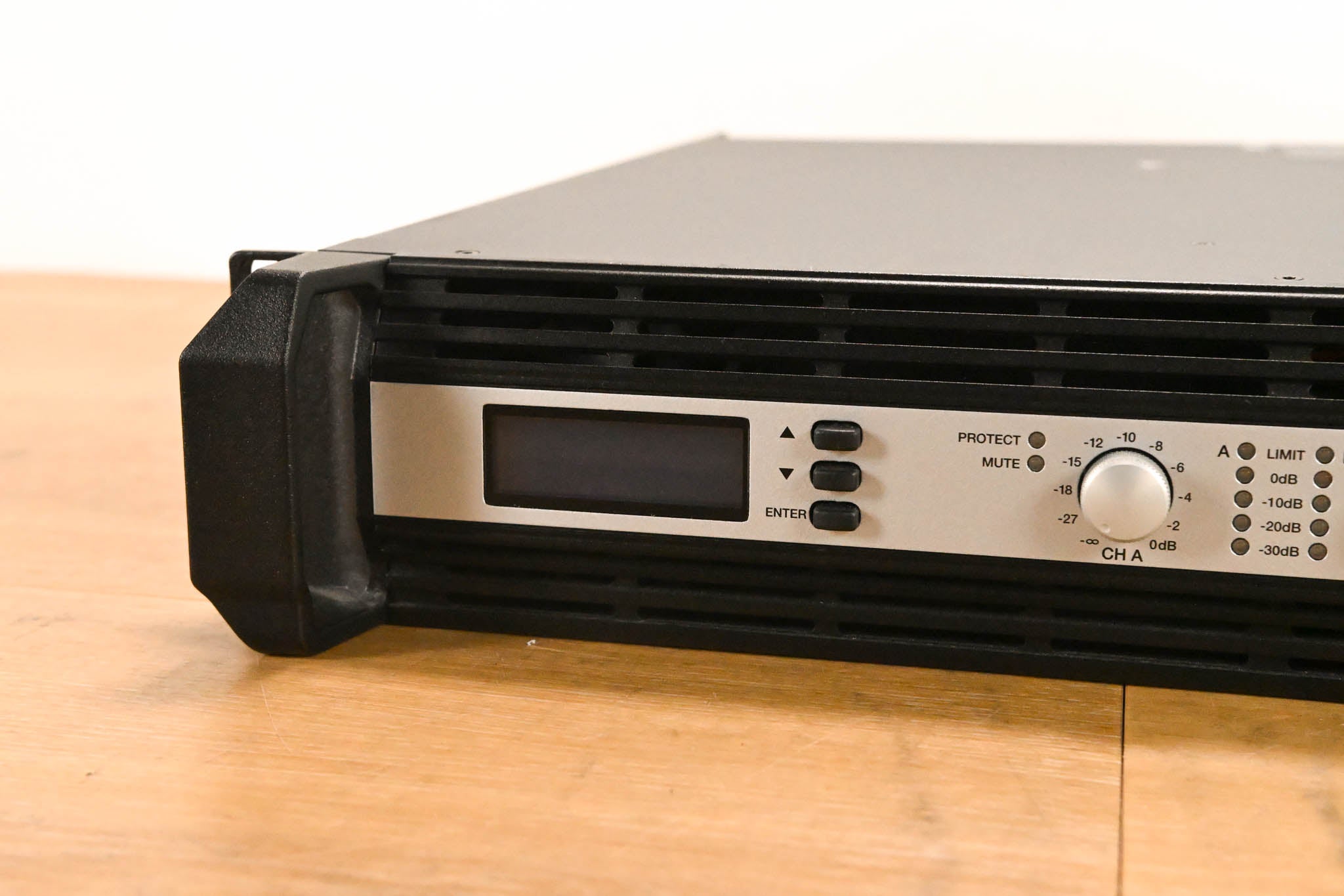 Electro-Voice (EV) TG-7 Tour-Grade Stereo Power Amplifier