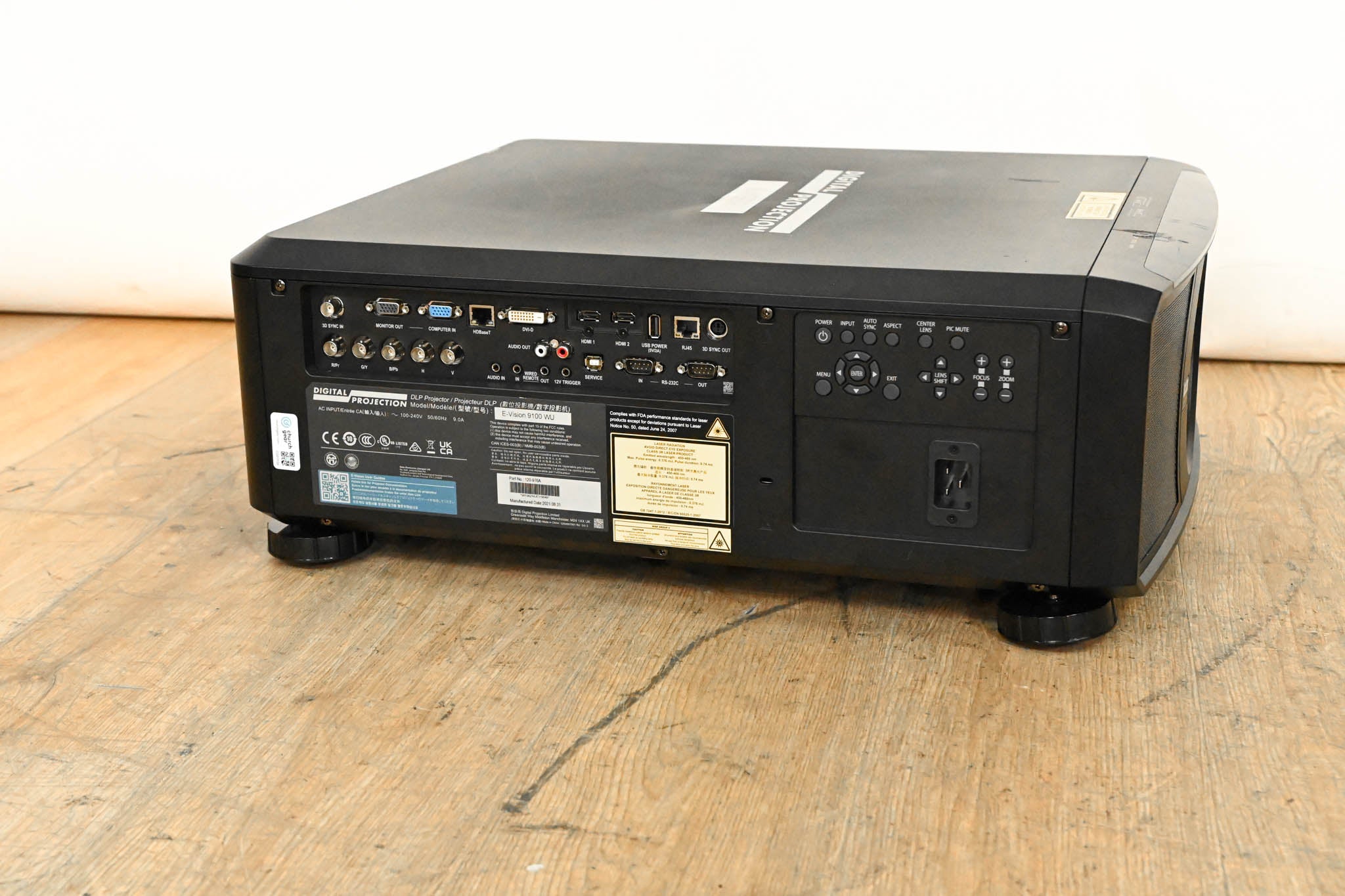 Digital Projection E-Vision 9100 WU WUXGA Large Venue DLP Projector