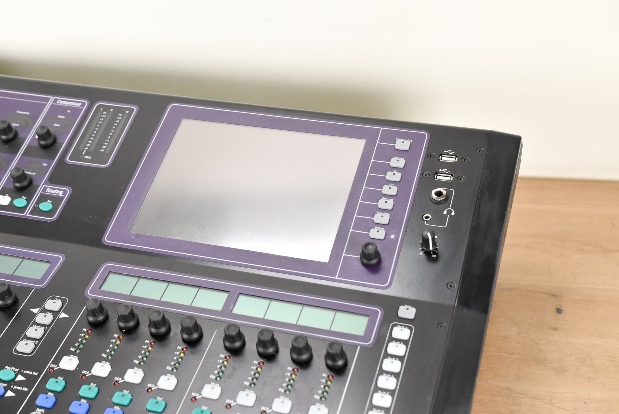 Allen & Heath GLD-80 Digital Audio Mixing Surface CG00V6H