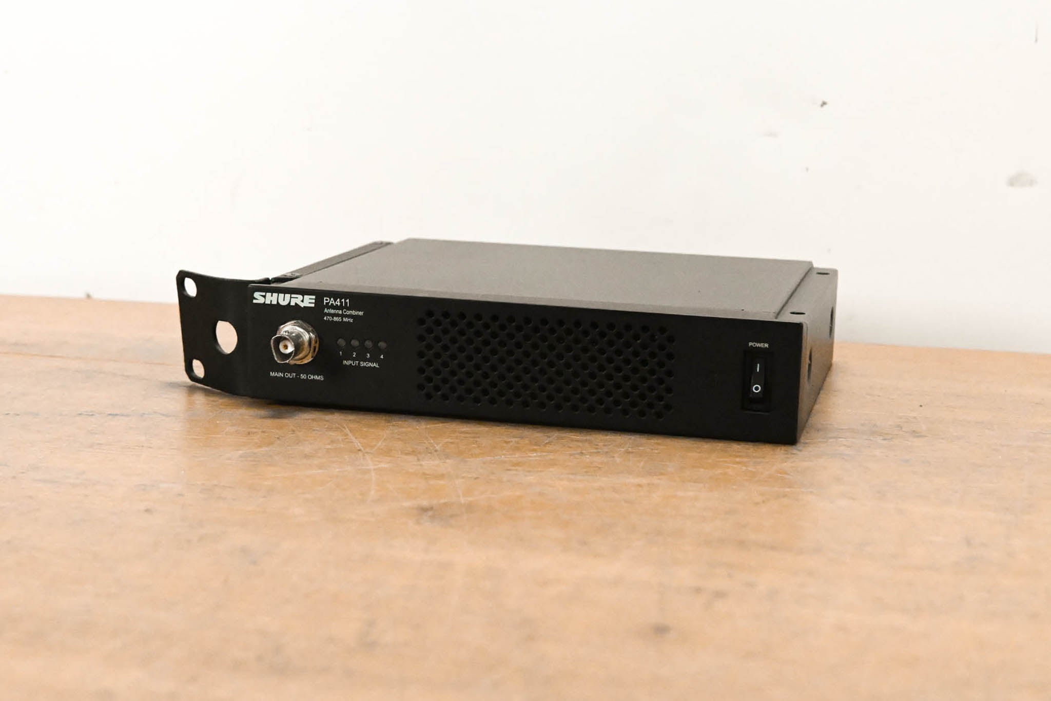 Shure PA411 Antenna Combiner for PSM 300 Series Wireless NO POWER SUPPLY