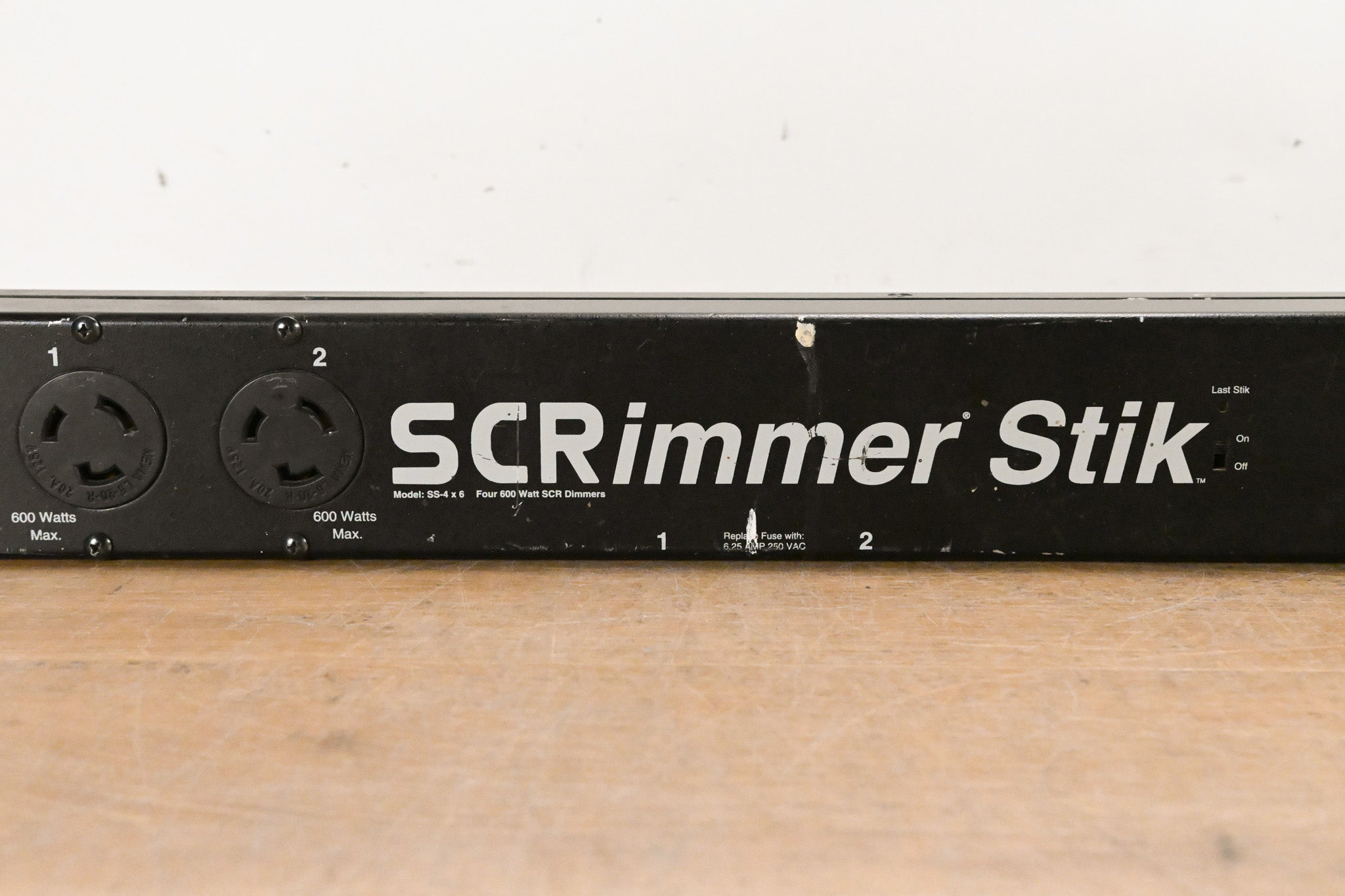 Electronics Diversified, Inc. SCRimmer Stik SS-4x6 4-Output Dimmer