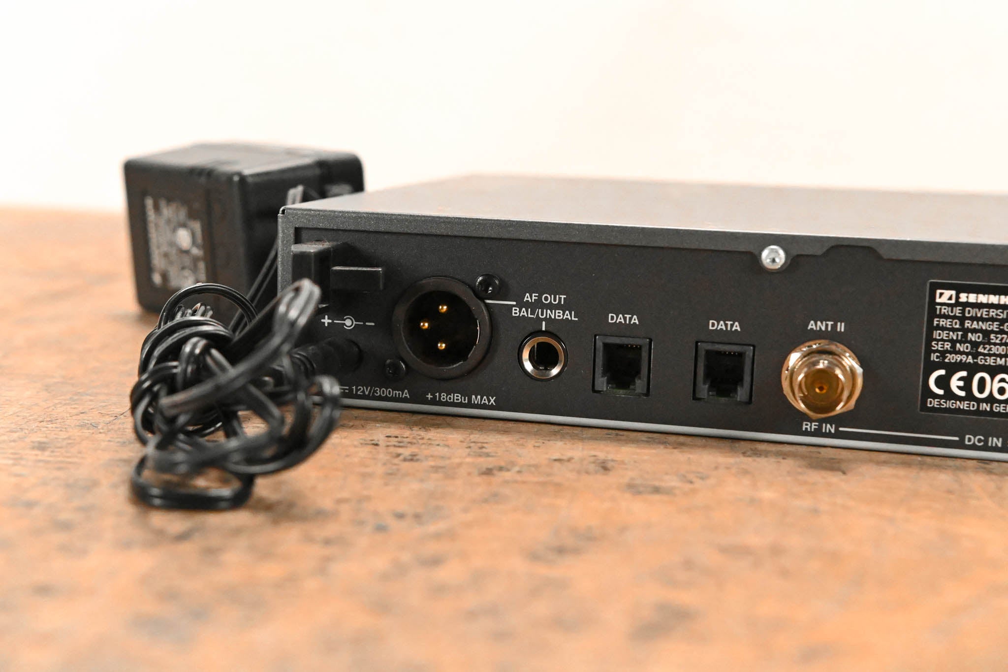 Sennheiser EM 100 G3 Wireless Receiver - G Range: 566-608 MHz