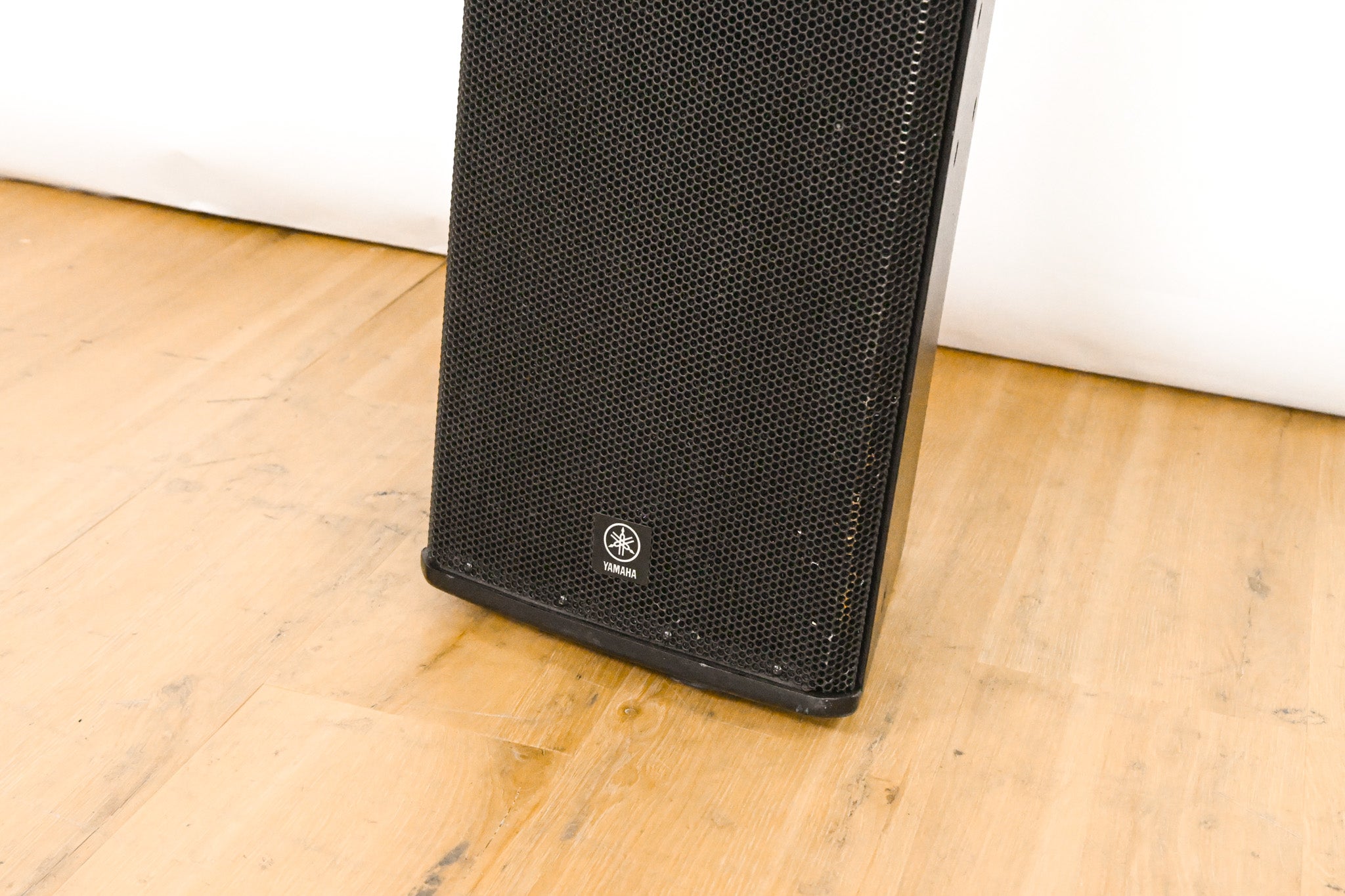 Yamaha IF2208 Dual 8" 2-Way Full-Range Loudspeaker