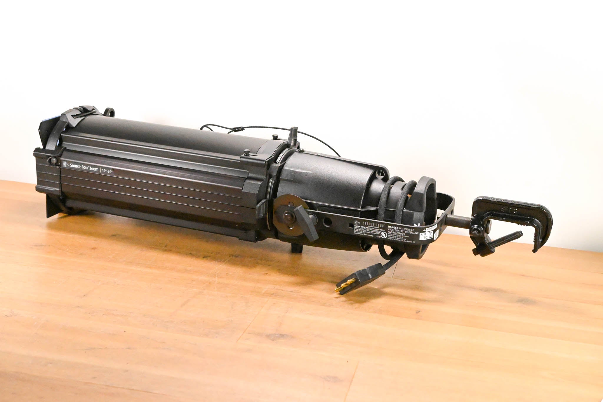 ETC Source Four Zoom 15-30 Degree 750 Ellipsoidal Light