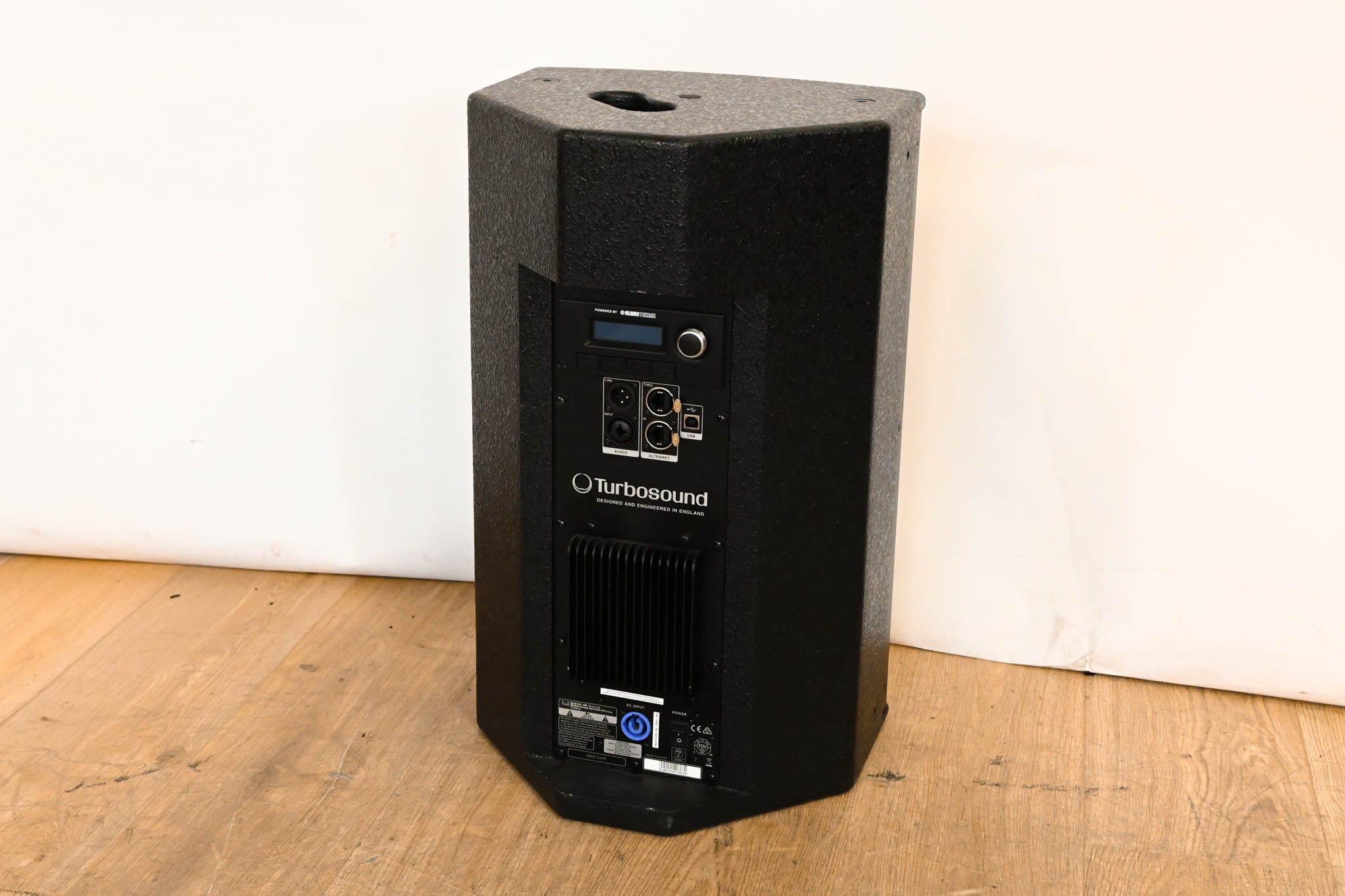 Turbosound NuQ102-AN 10" 600W Loudspeaker w/ Klark Teknik DSP & Ultranet