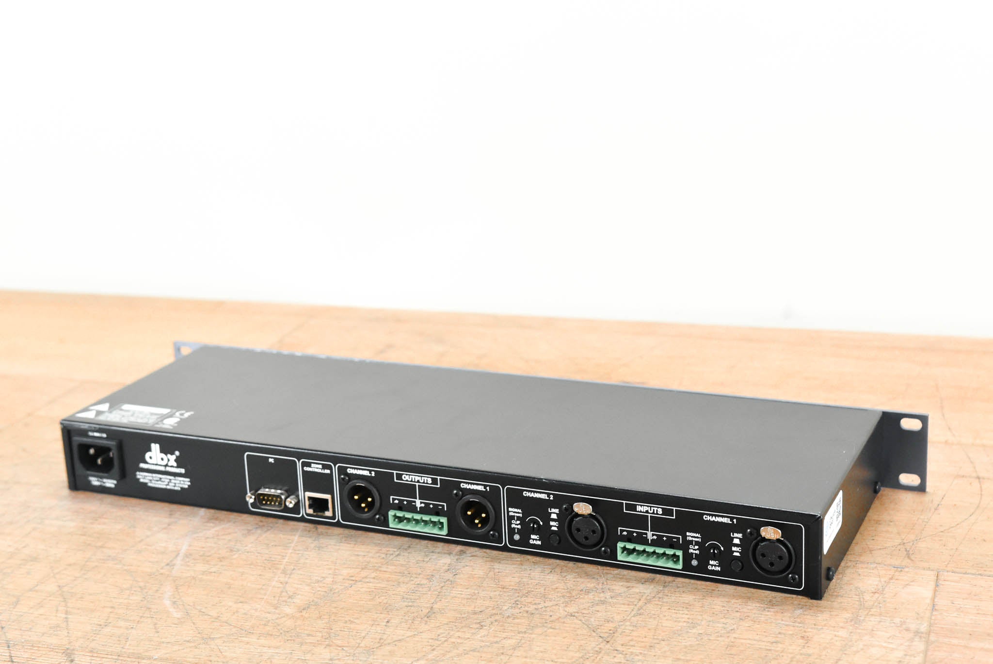 dbx DriveRack PX Powered Speaker Sound output multiprocessor