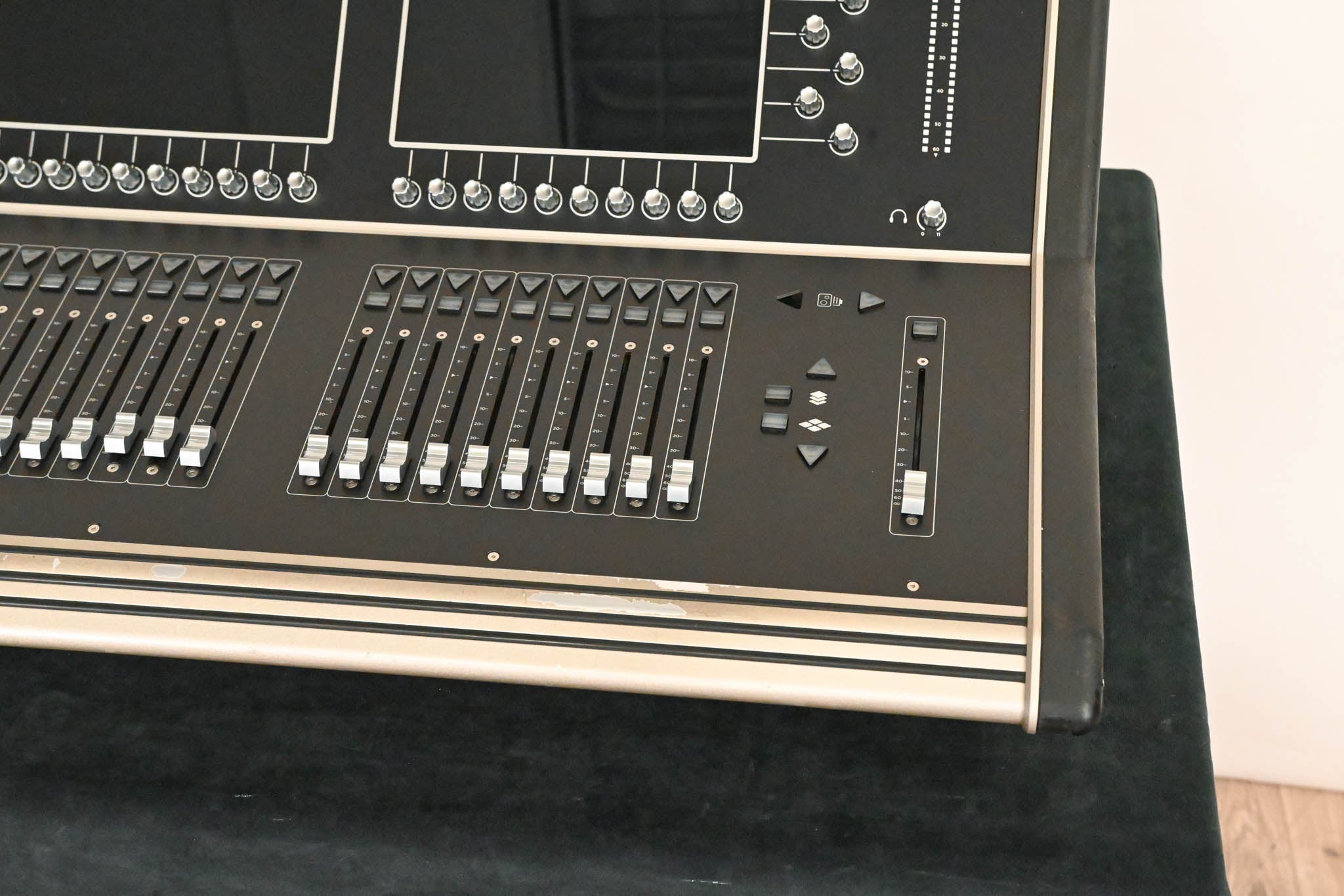 DiGiCo S31 48-Channel Digital Mixing Console