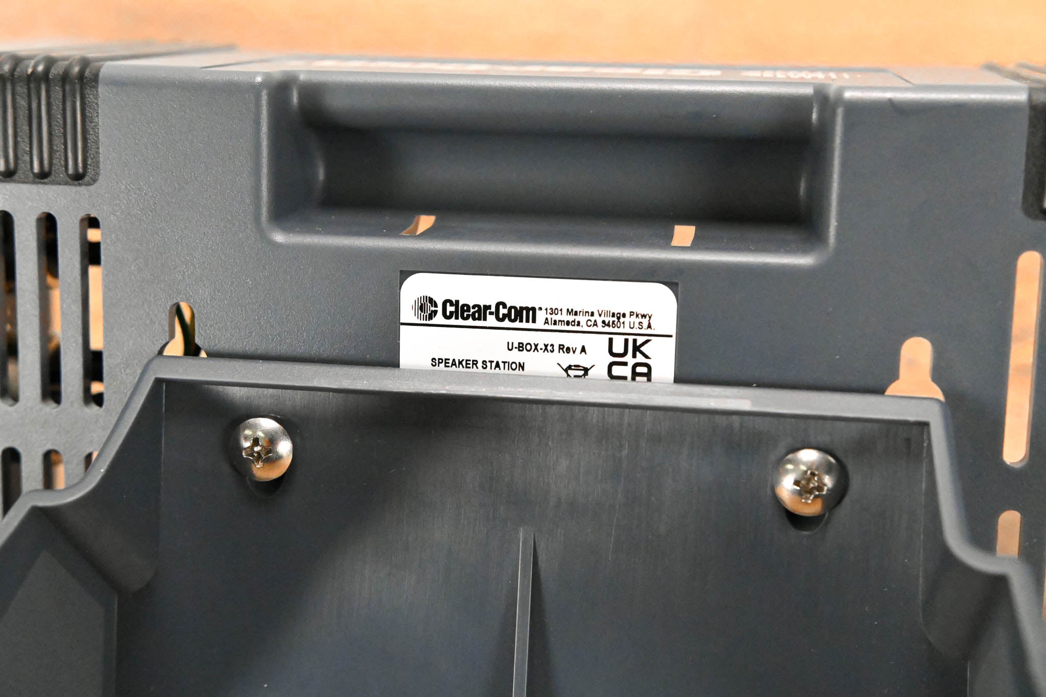 Clear-Com U-BOX-X3 Encore Surface Mount 1 Ch for KB Speaker Stations