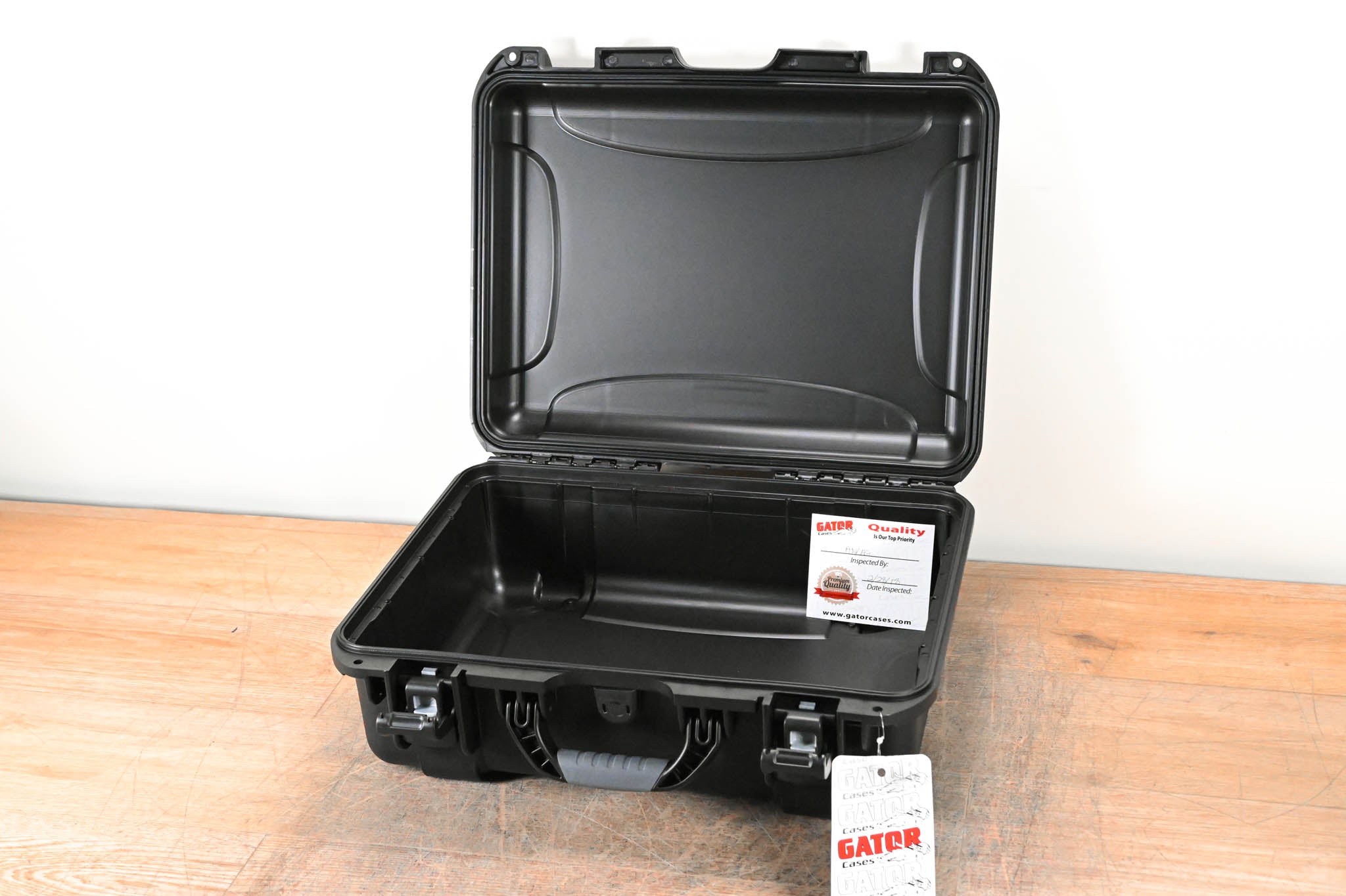 Gator Cases GU-1813-06-WPNF Waterproof Case with No Foam - 18x13x6.9″