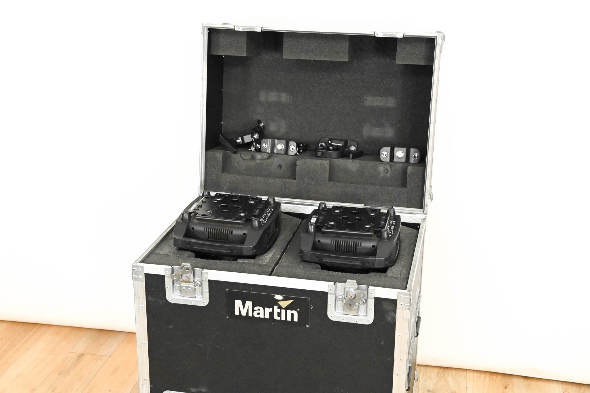 Elation Platinum HFX Hybrid 3-in-1 Moving Head Light Pair w/ Flight Case