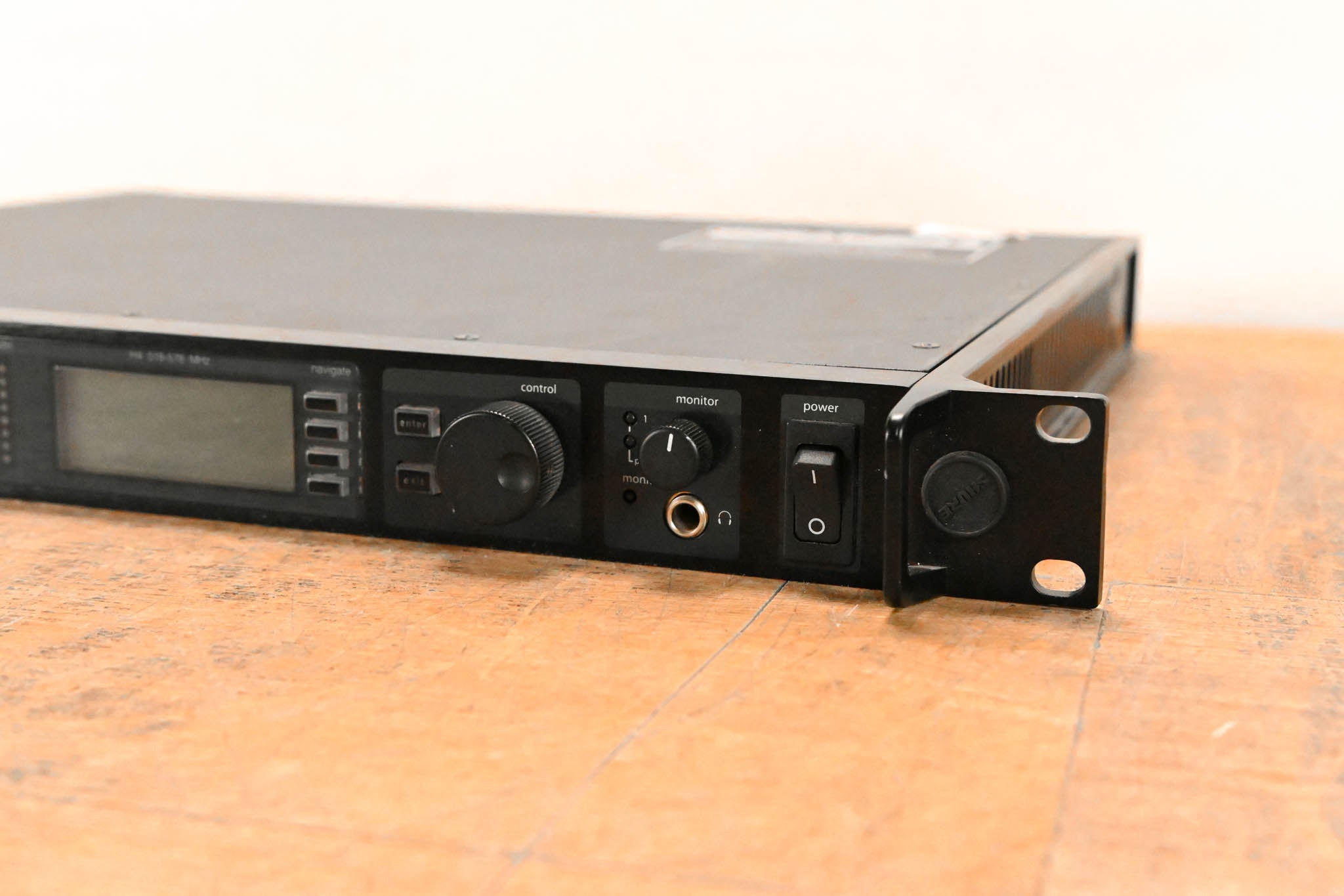 Shure UR4D+ Dual-Channel UHF Wireless Receiver - H4 Band: 518-578 MHz