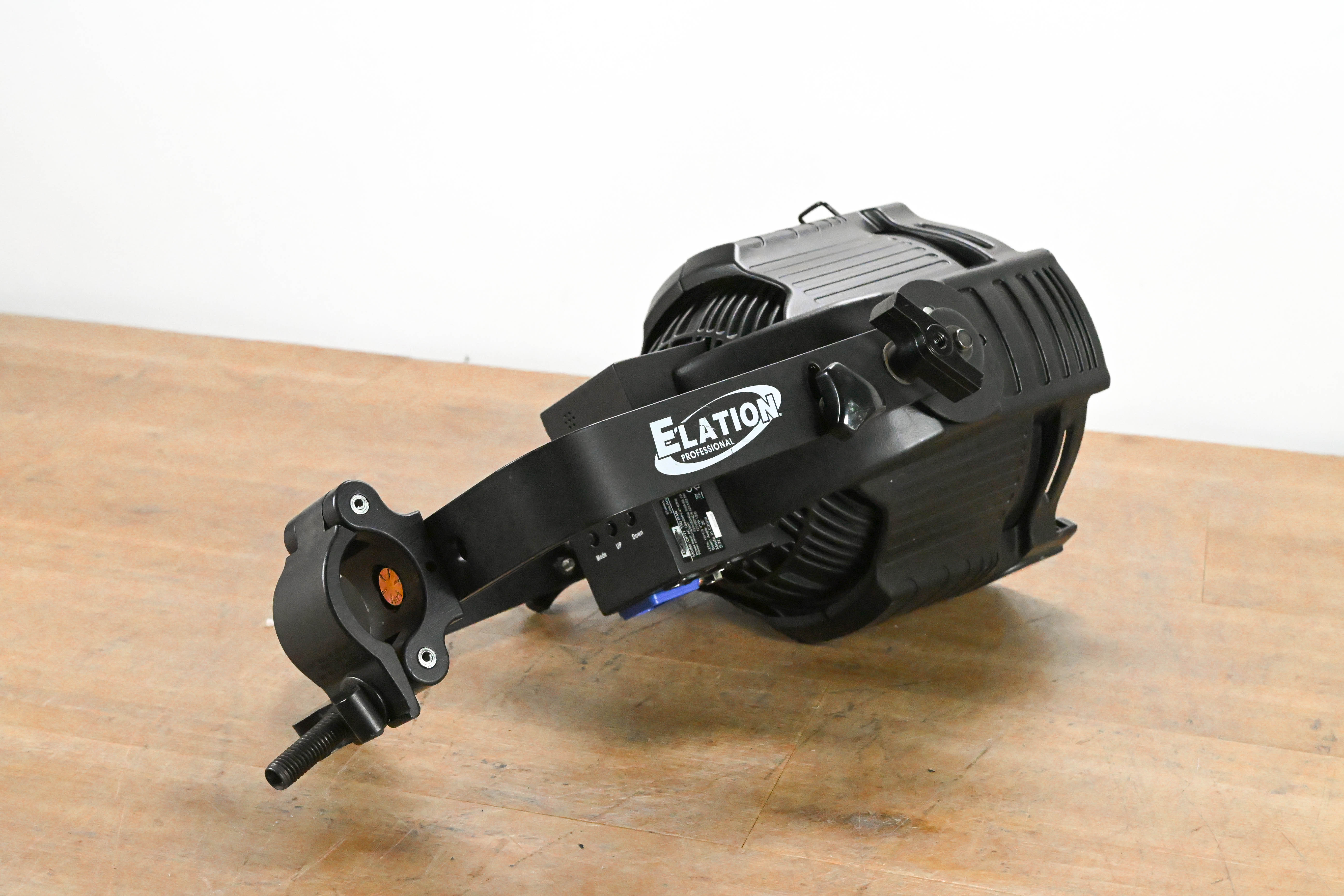 Elation OPTI TRI PAR 18 x 3W Tri Color LED Par