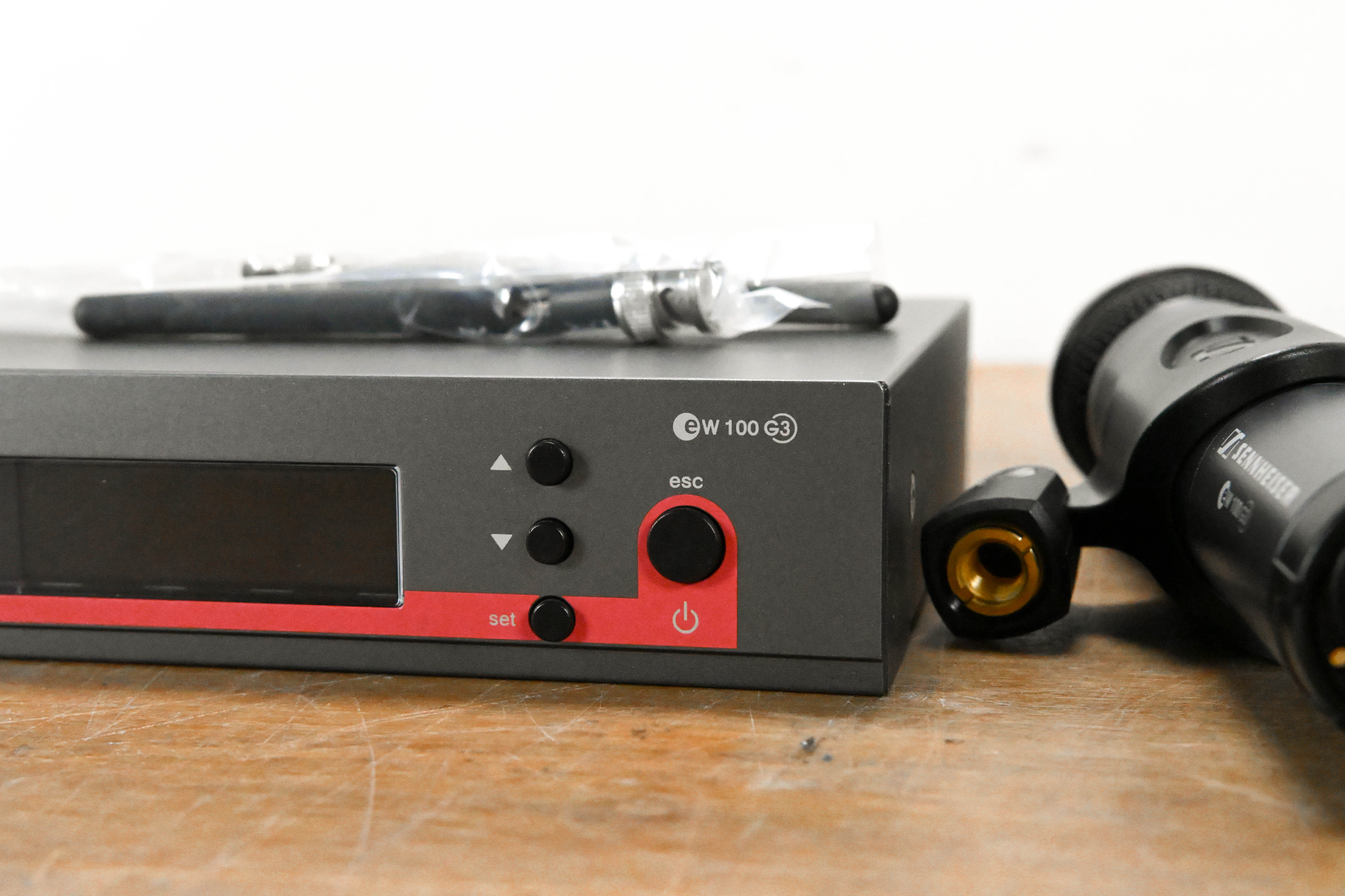 Sennheiser ew 100 G3 Handheld Wireless System A Range - NO POWER SUPPLY