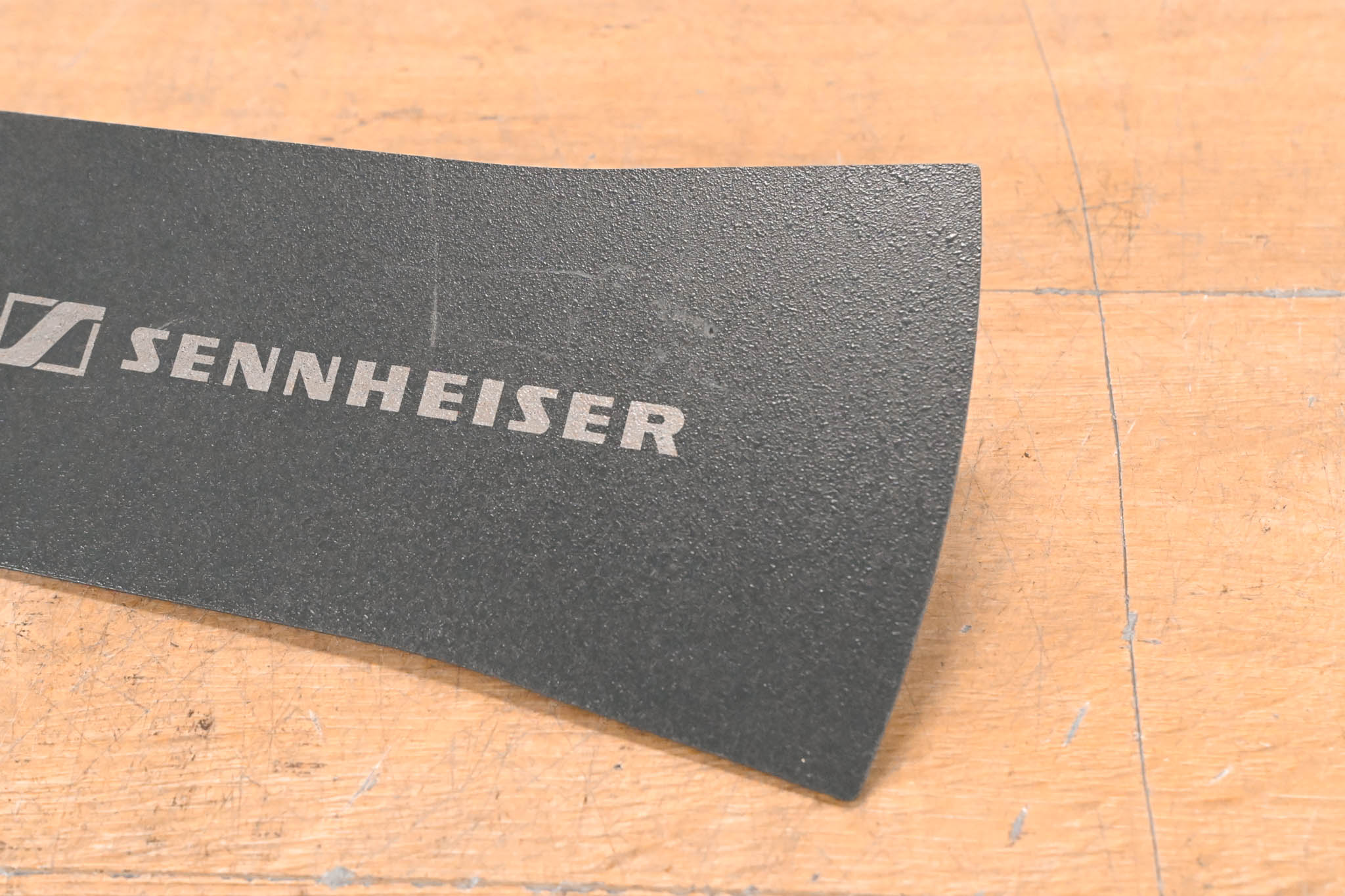 Sennheiser A 1031-U Omnidirectional UHF Antenna