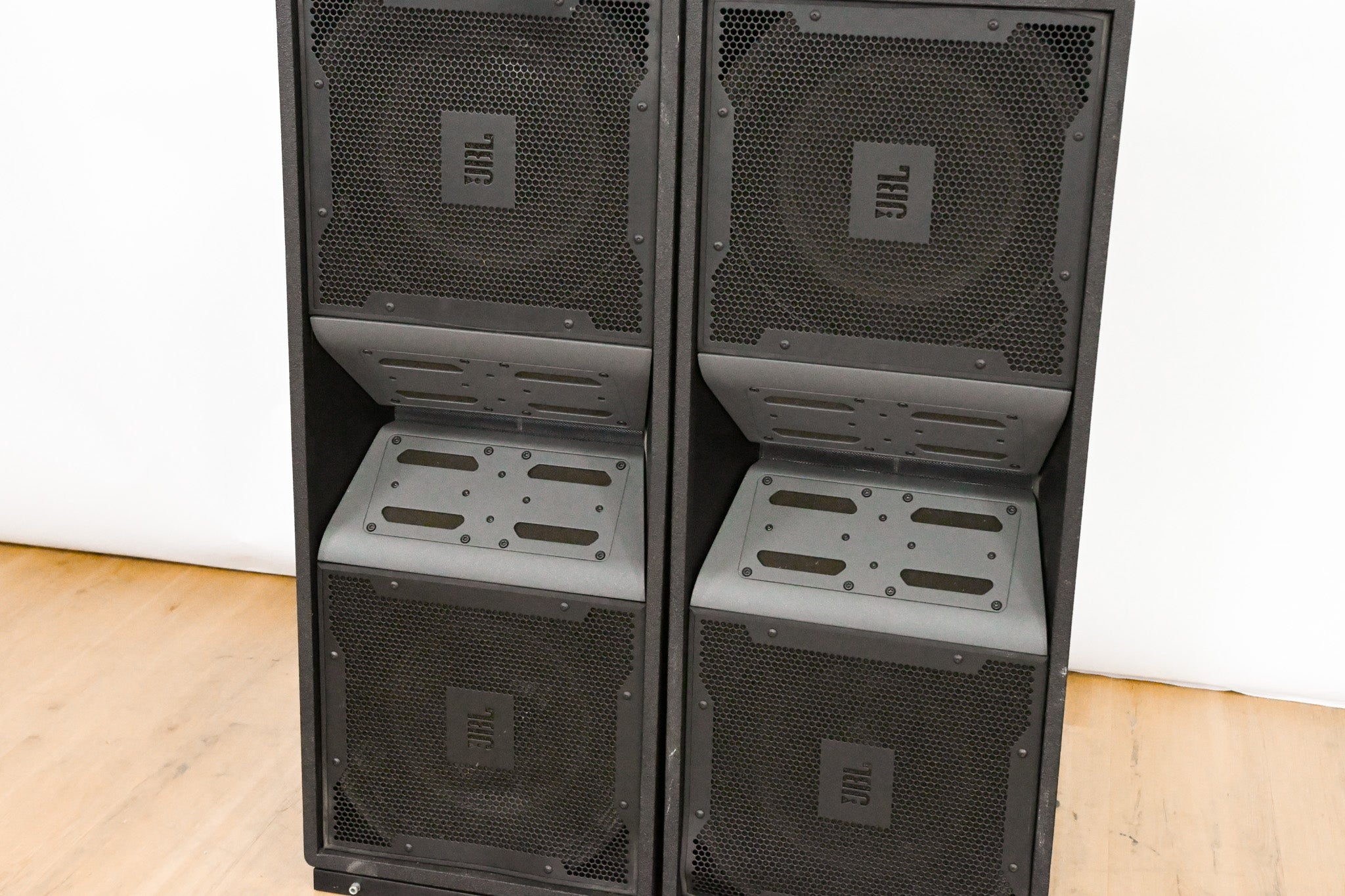 JBL VT4888DP Powered 3-Way Line Array Speaker (PAIR)